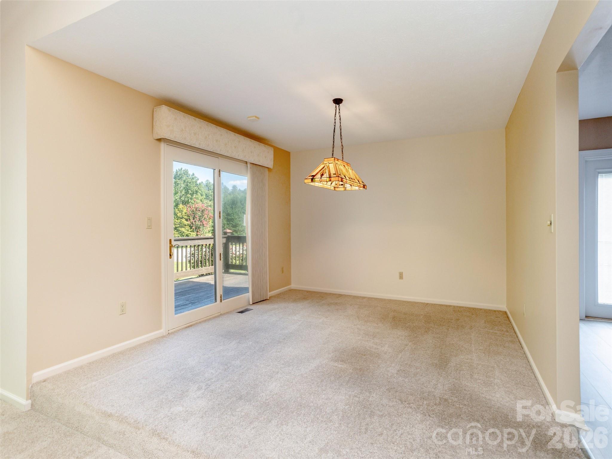 504 Crooked Creek Road — Hendersonville