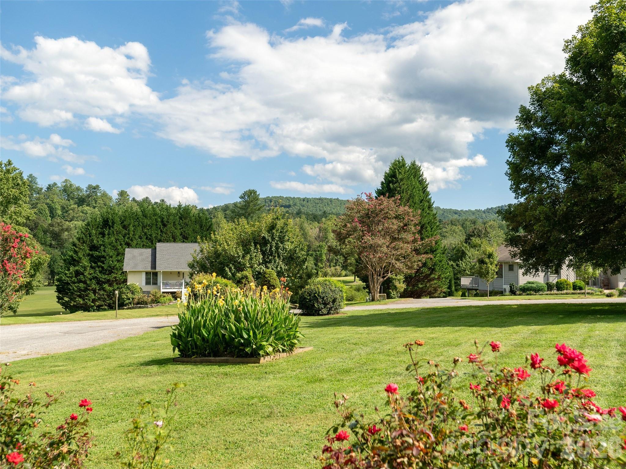 504 Crooked Creek Road — Hendersonville