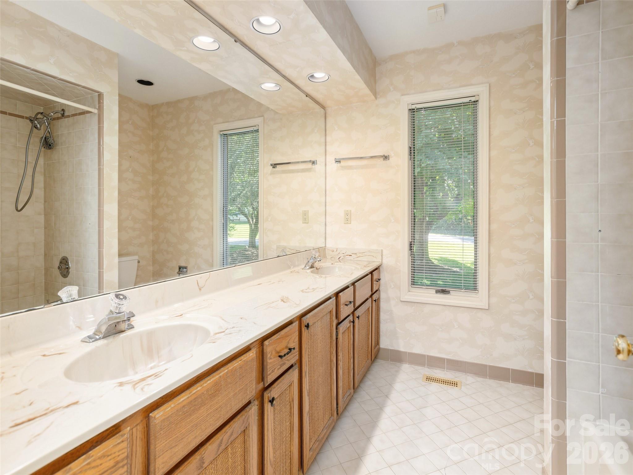 504 Crooked Creek Road — Hendersonville