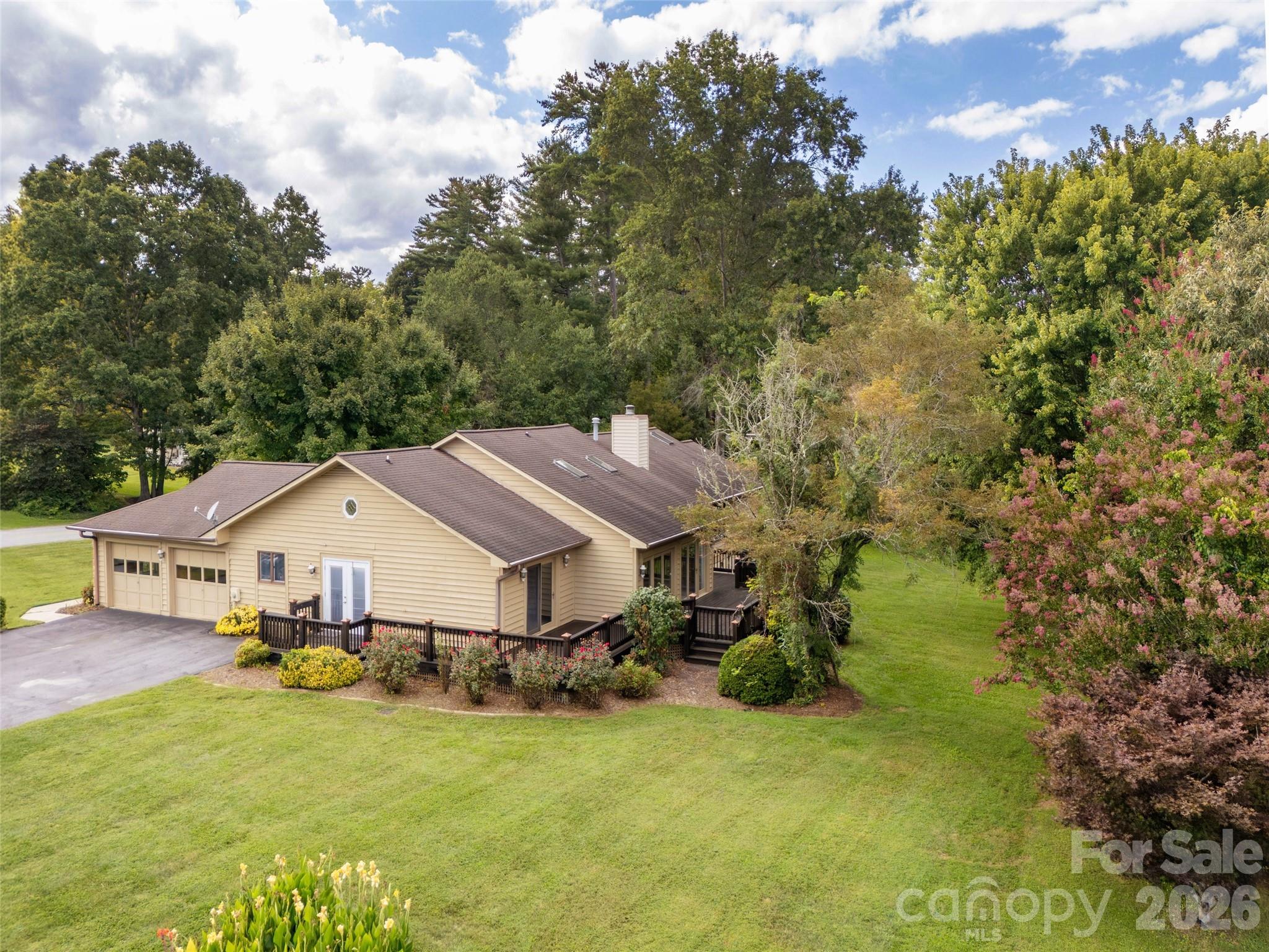 504 Crooked Creek Road — Hendersonville