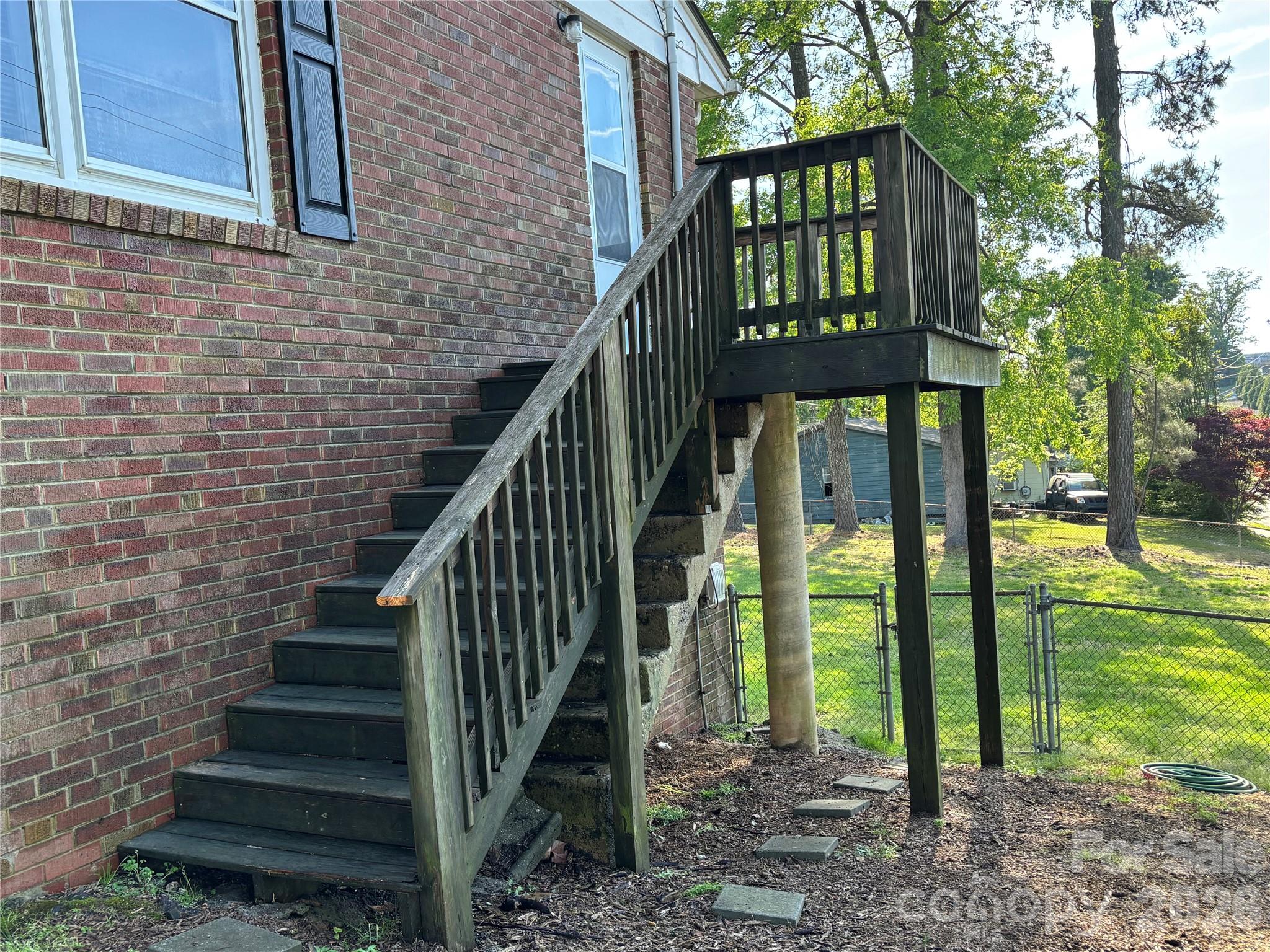 543 Allen Street — Troy