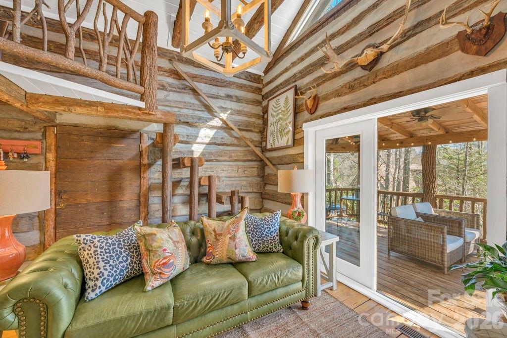 572 Skyland View Drive — Blowing Rock