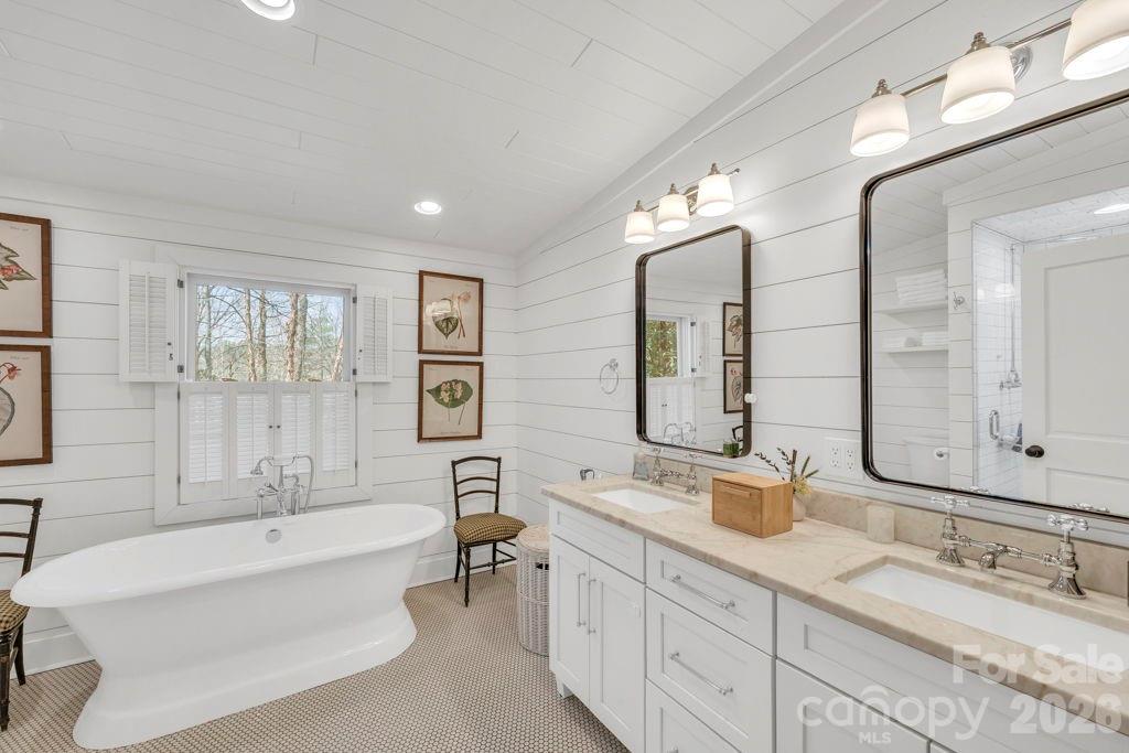 572 Skyland View Drive — Blowing Rock