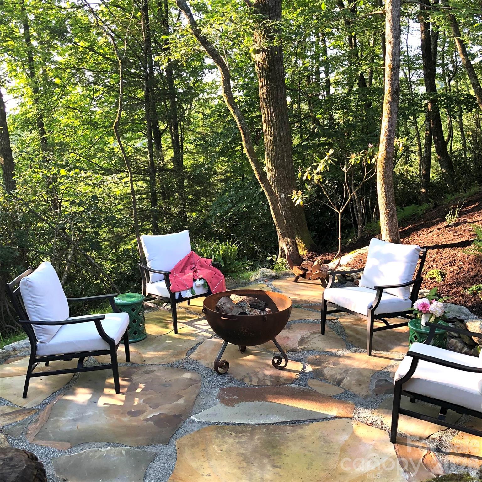 572 Skyland View Drive — Blowing Rock