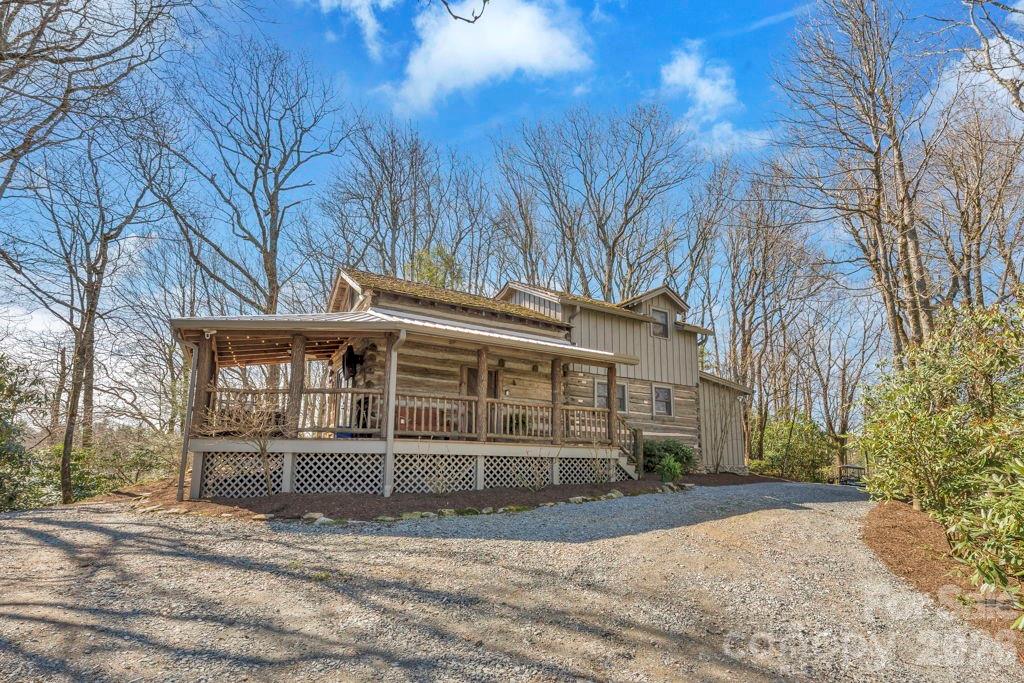 572 Skyland View Drive — Blowing Rock