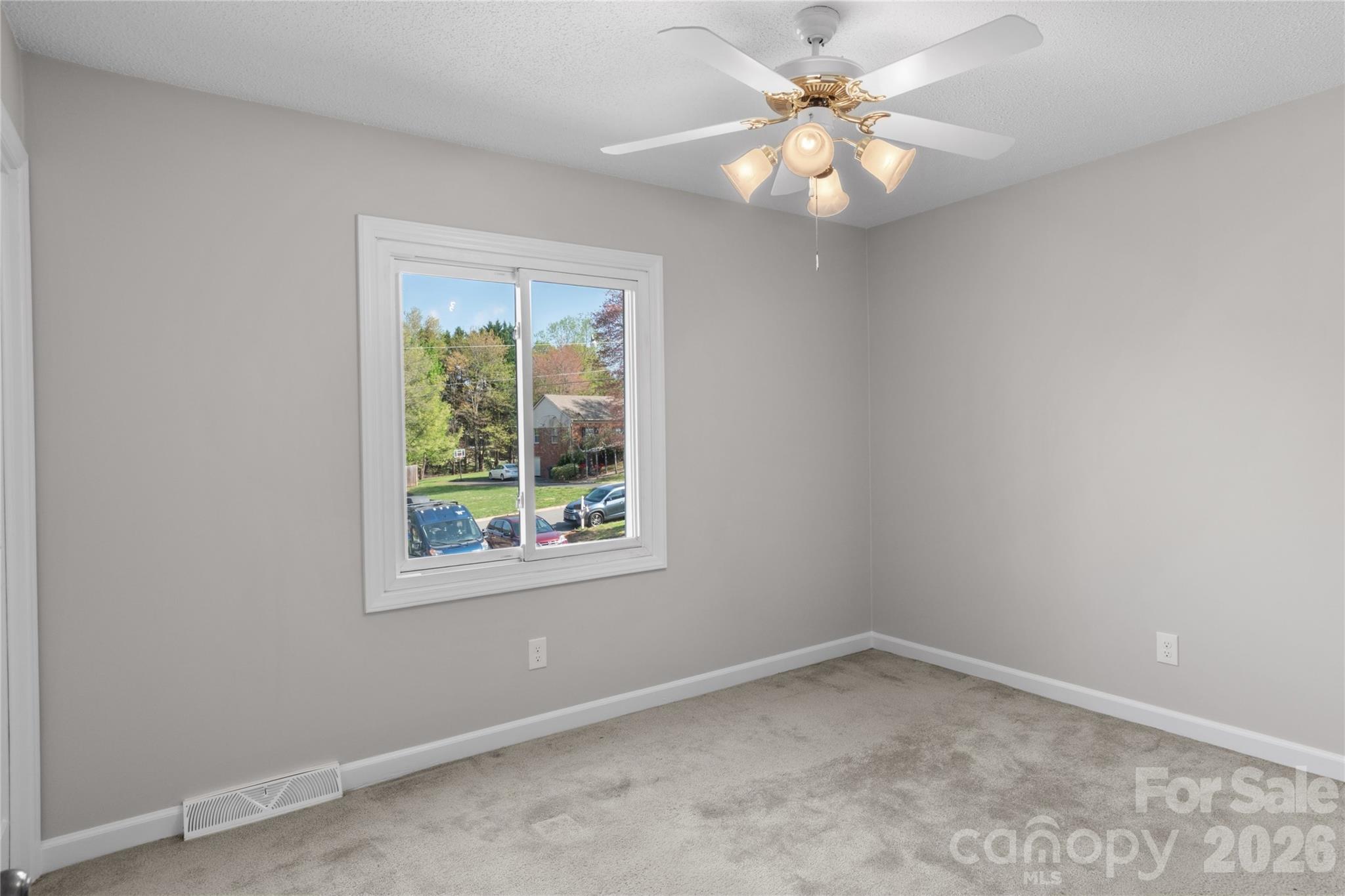 223 Vandyke Street — Kernersville