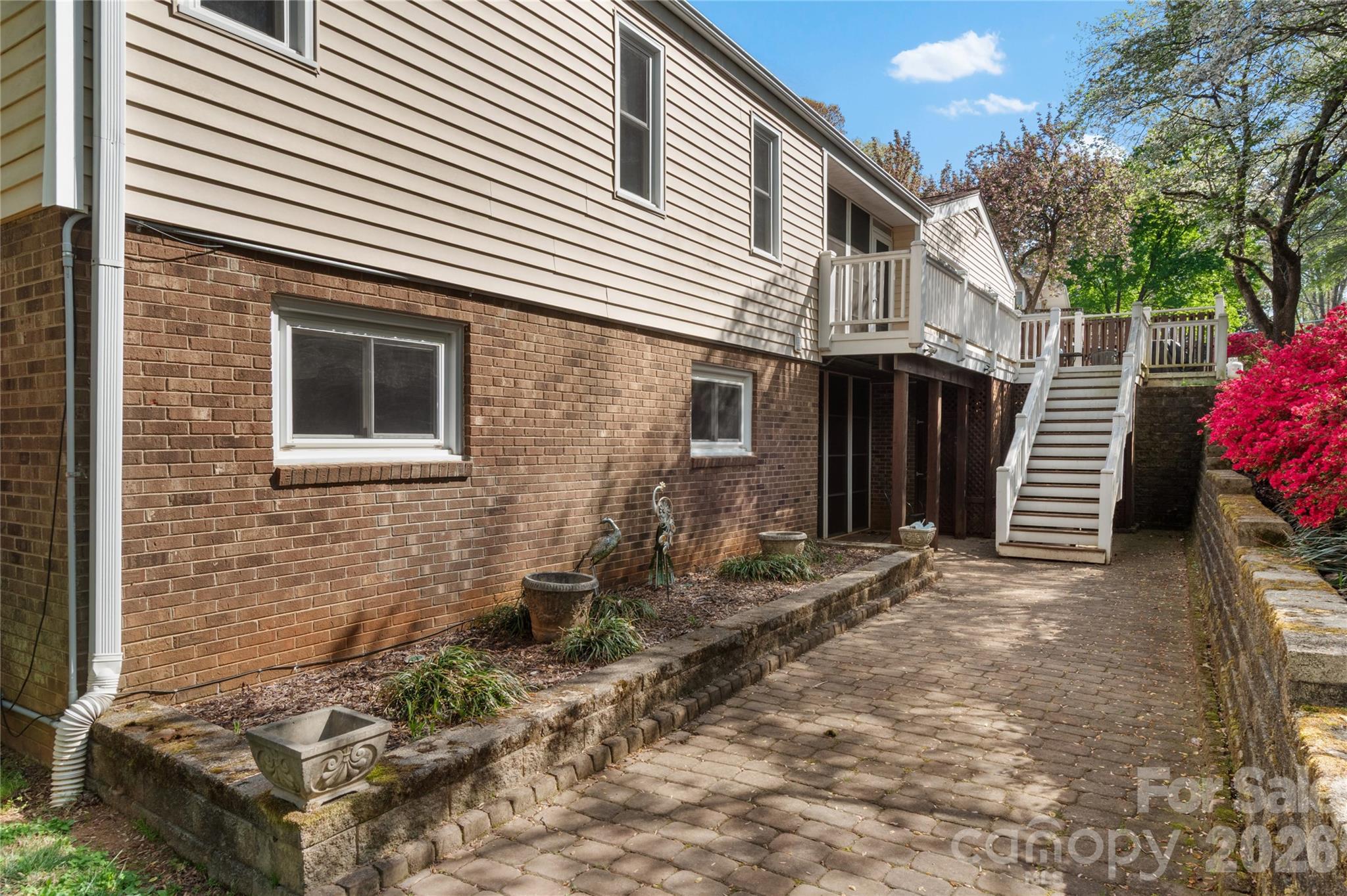 223 Vandyke Street — Kernersville