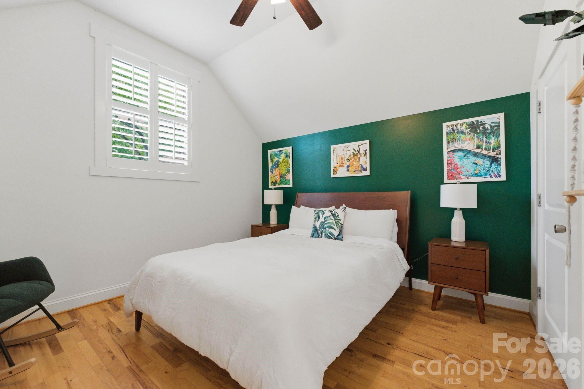 2724 Holt Street — Charlotte