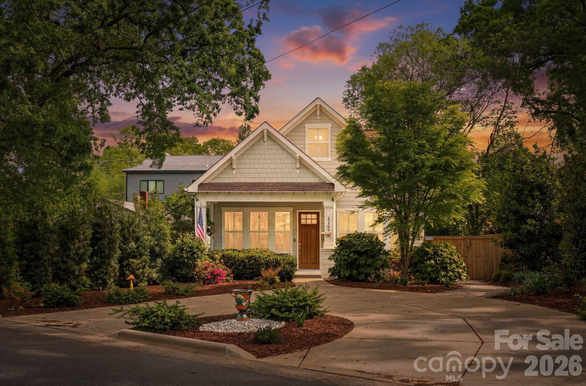 2724 Holt Street — Charlotte