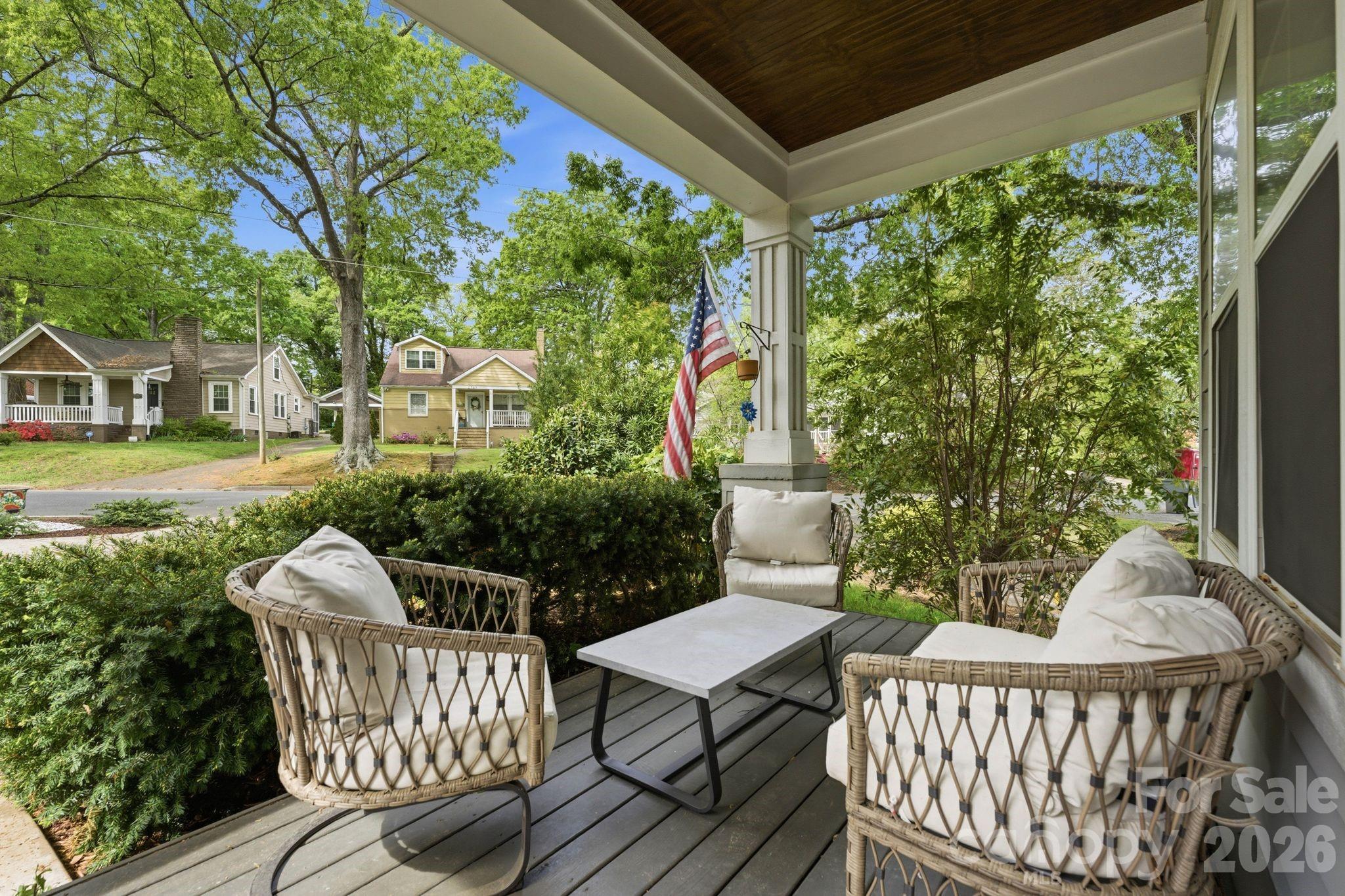 2724 Holt Street — Charlotte