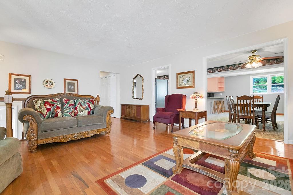 1482 Island Ford Road — Brevard