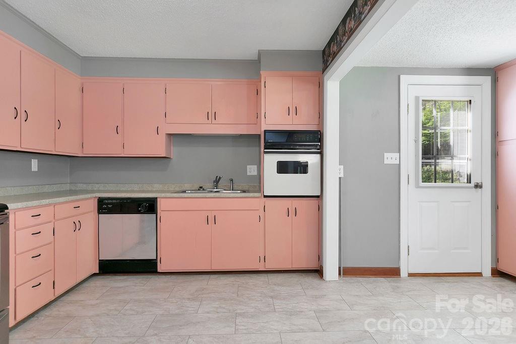1482 Island Ford Road — Brevard