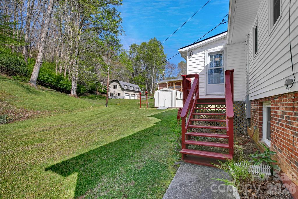 1482 Island Ford Road — Brevard