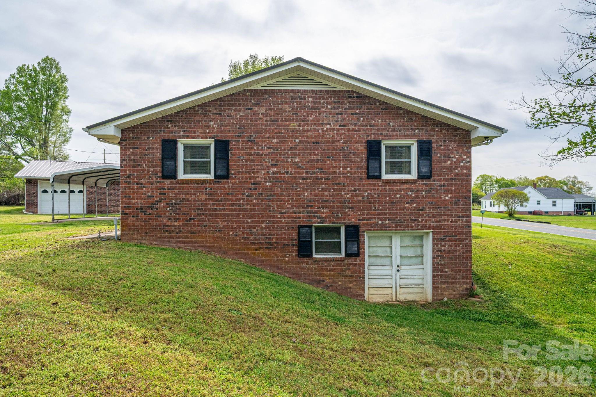 7448 W NC 27 Highway — Vale