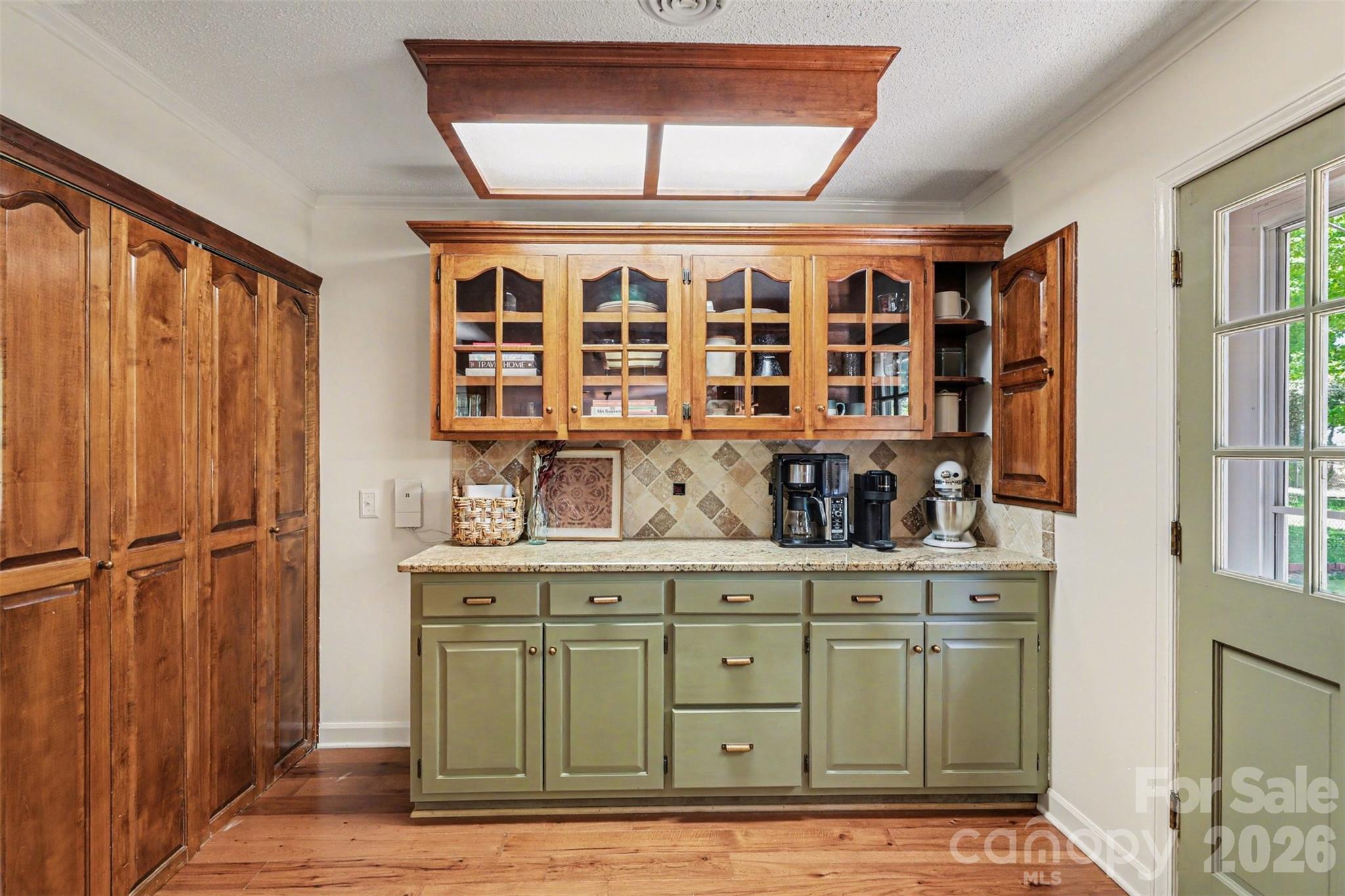 2115 Candlewood Drive NW — Concord