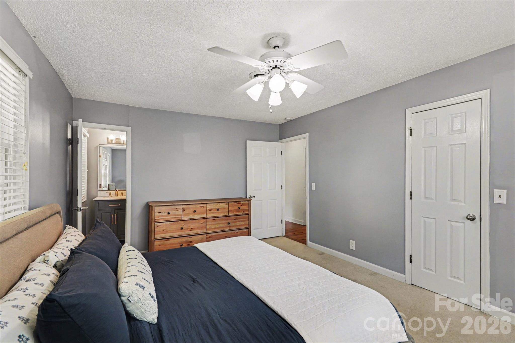 2115 Candlewood Drive NW — Concord