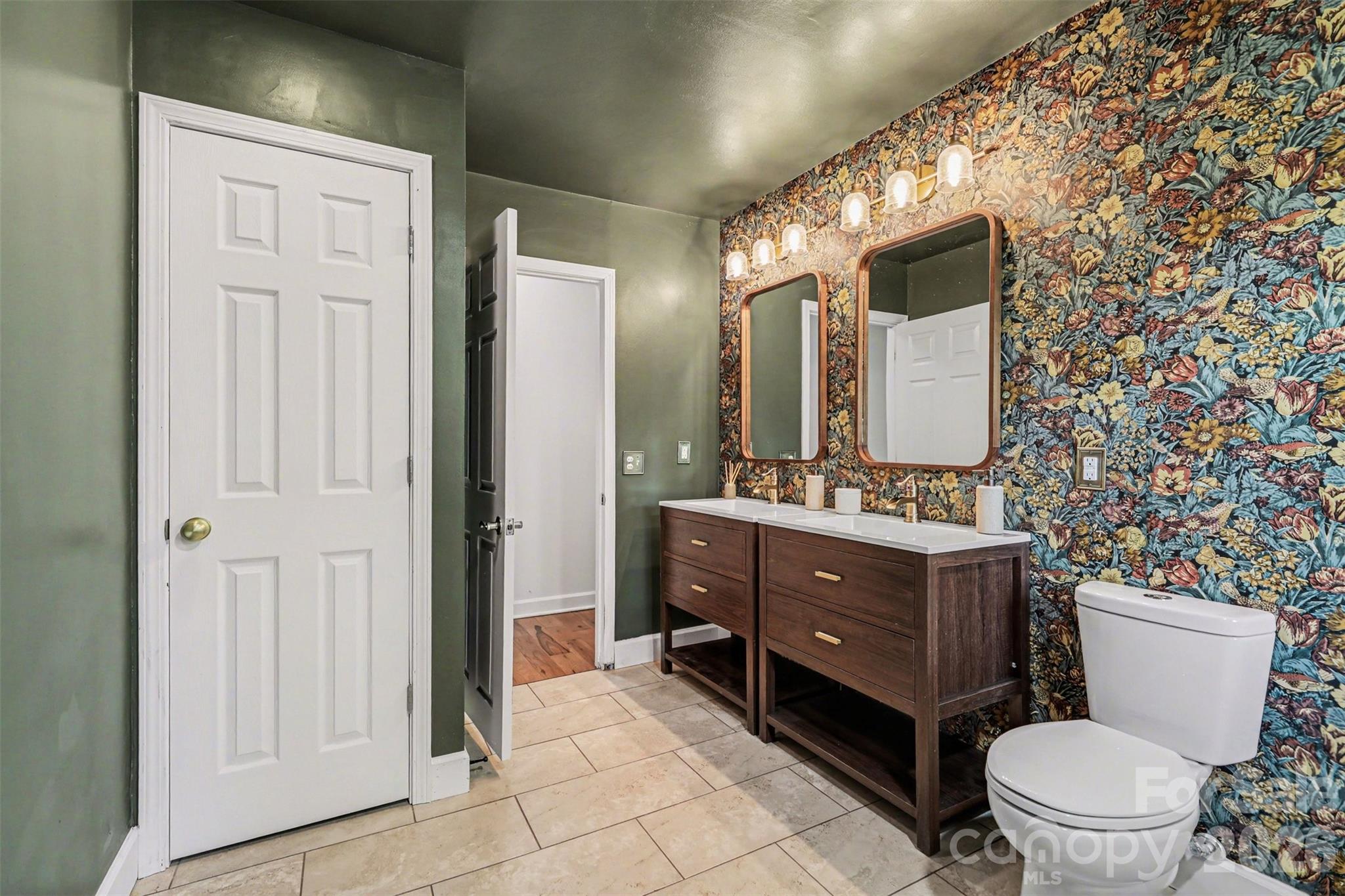 2115 Candlewood Drive NW — Concord