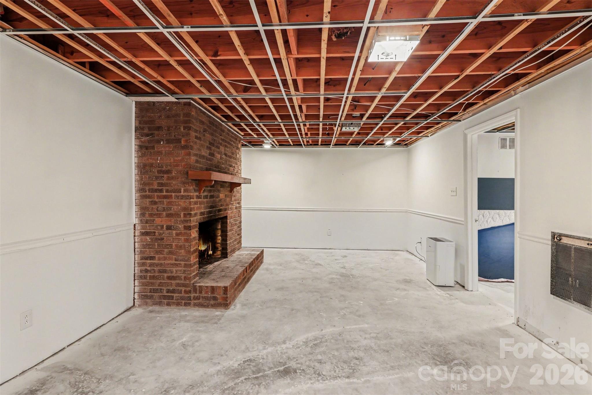 2115 Candlewood Drive NW — Concord