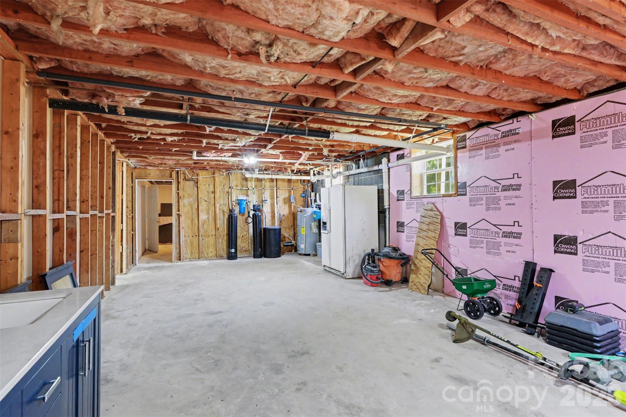 2115 Candlewood Drive NW — Concord