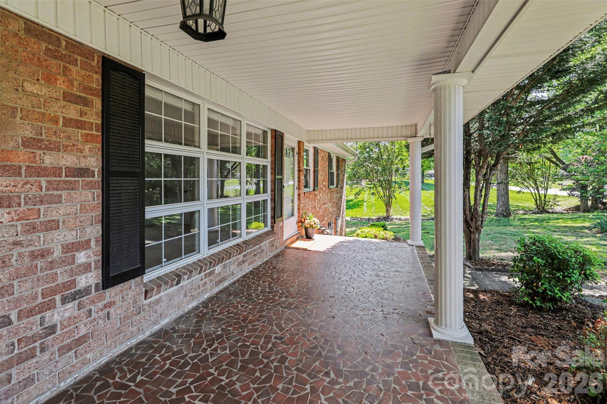 2115 Candlewood Drive NW — Concord
