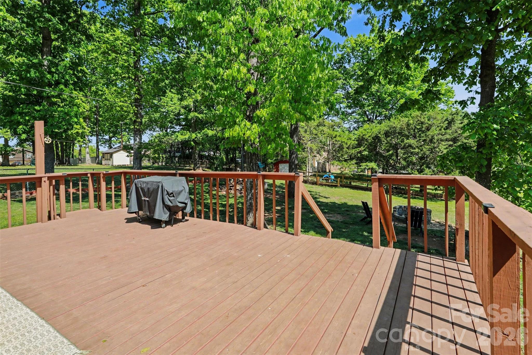 2115 Candlewood Drive NW — Concord