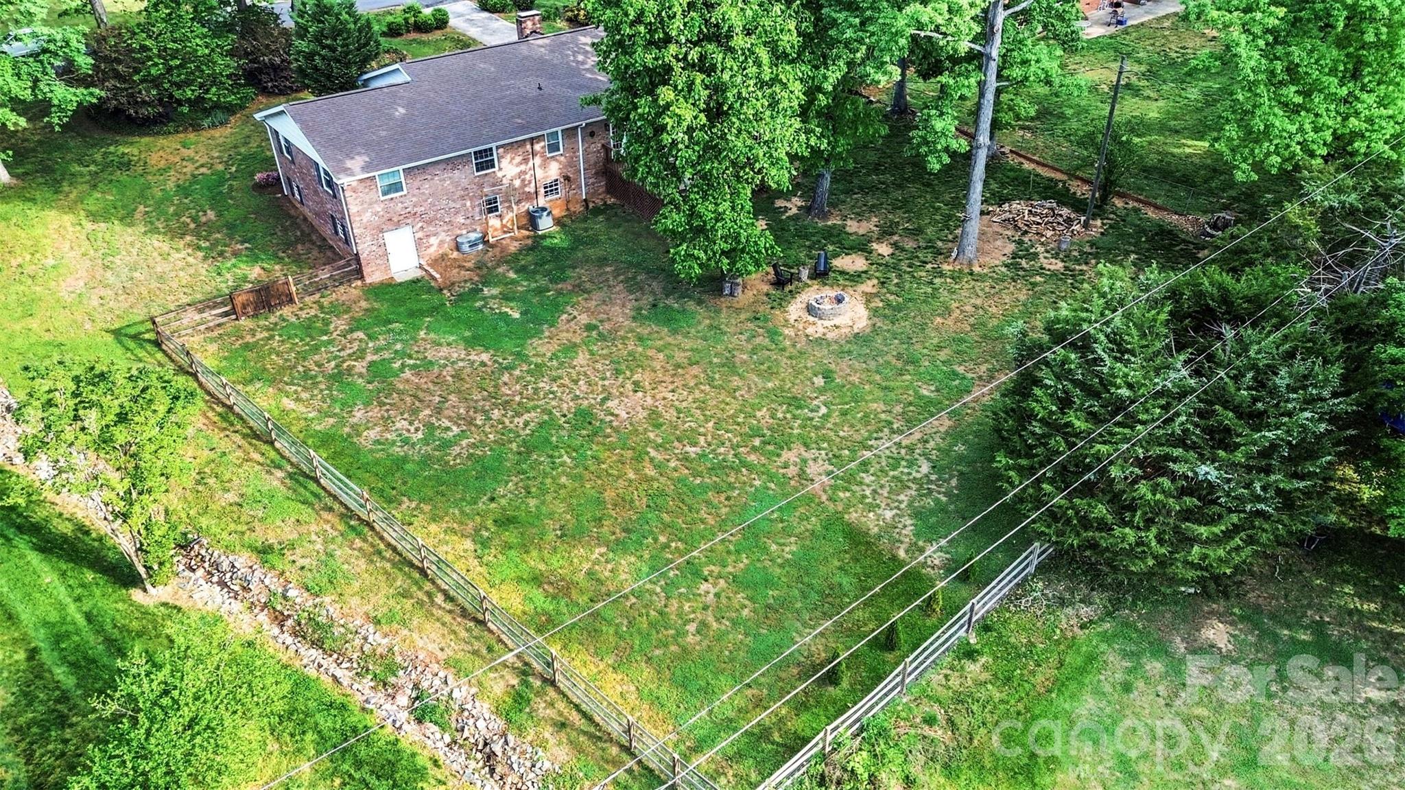 2115 Candlewood Drive NW — Concord