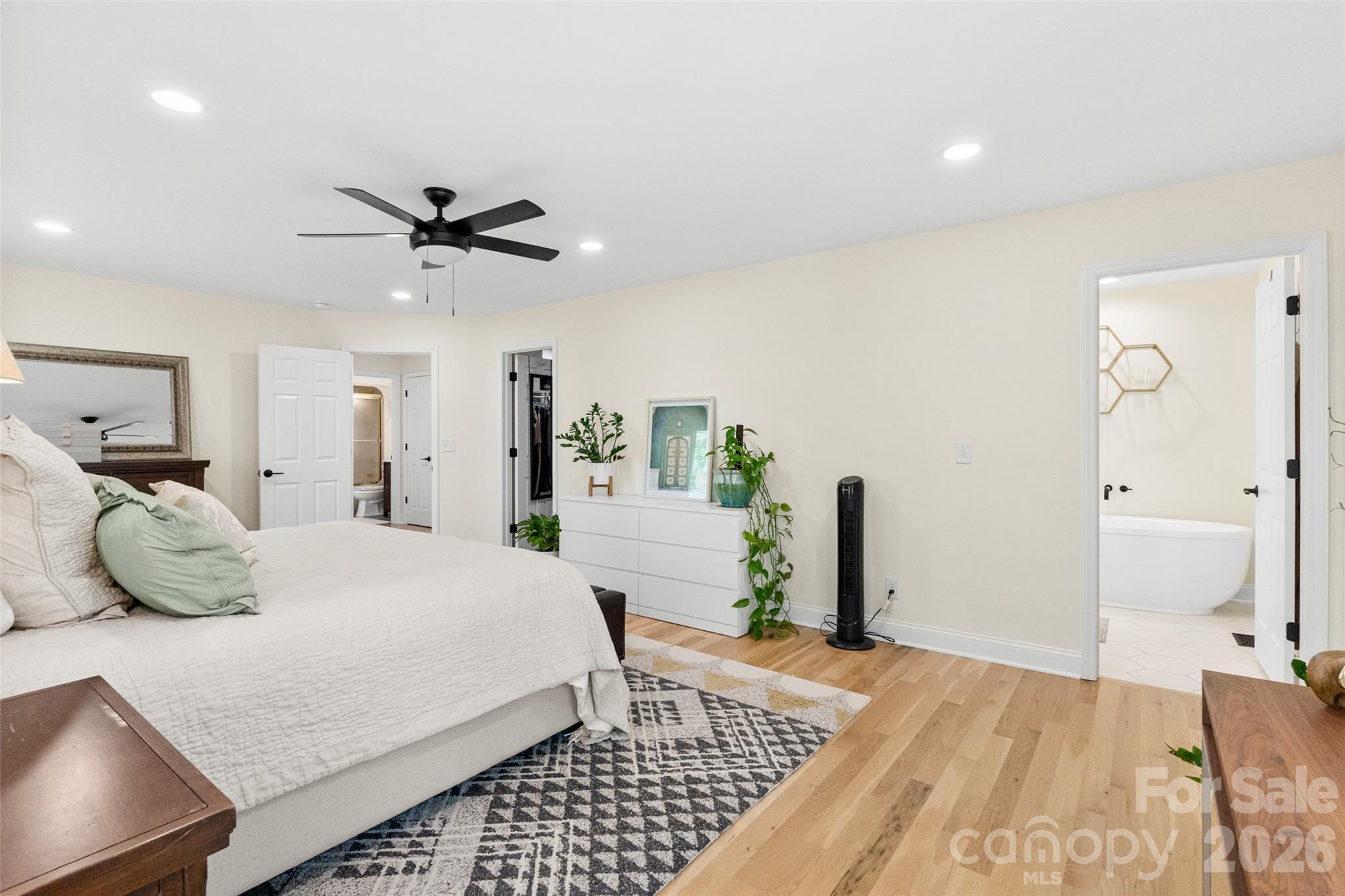 3654 S Dobys Bridge Road — Fort Mill