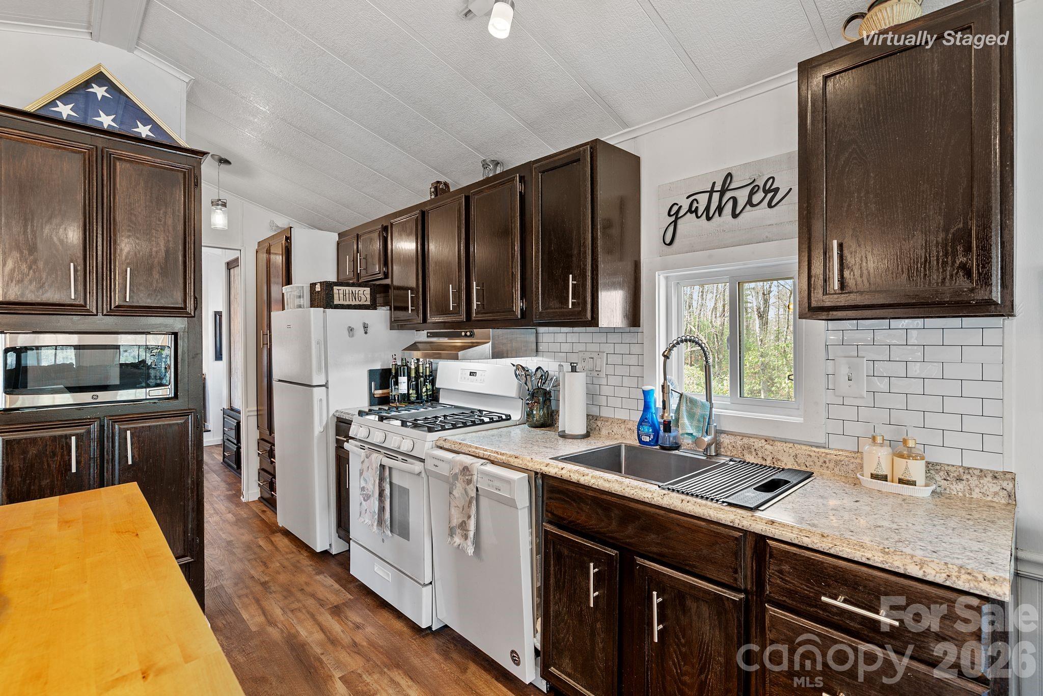 54 S Kimiko Lane — Balsam Grove