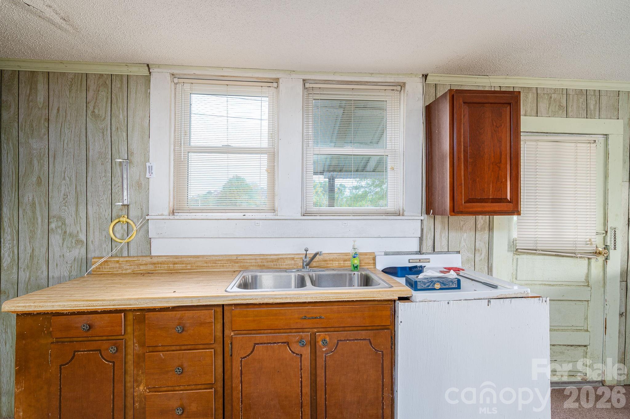7440 W NC 27 Highway — Vale