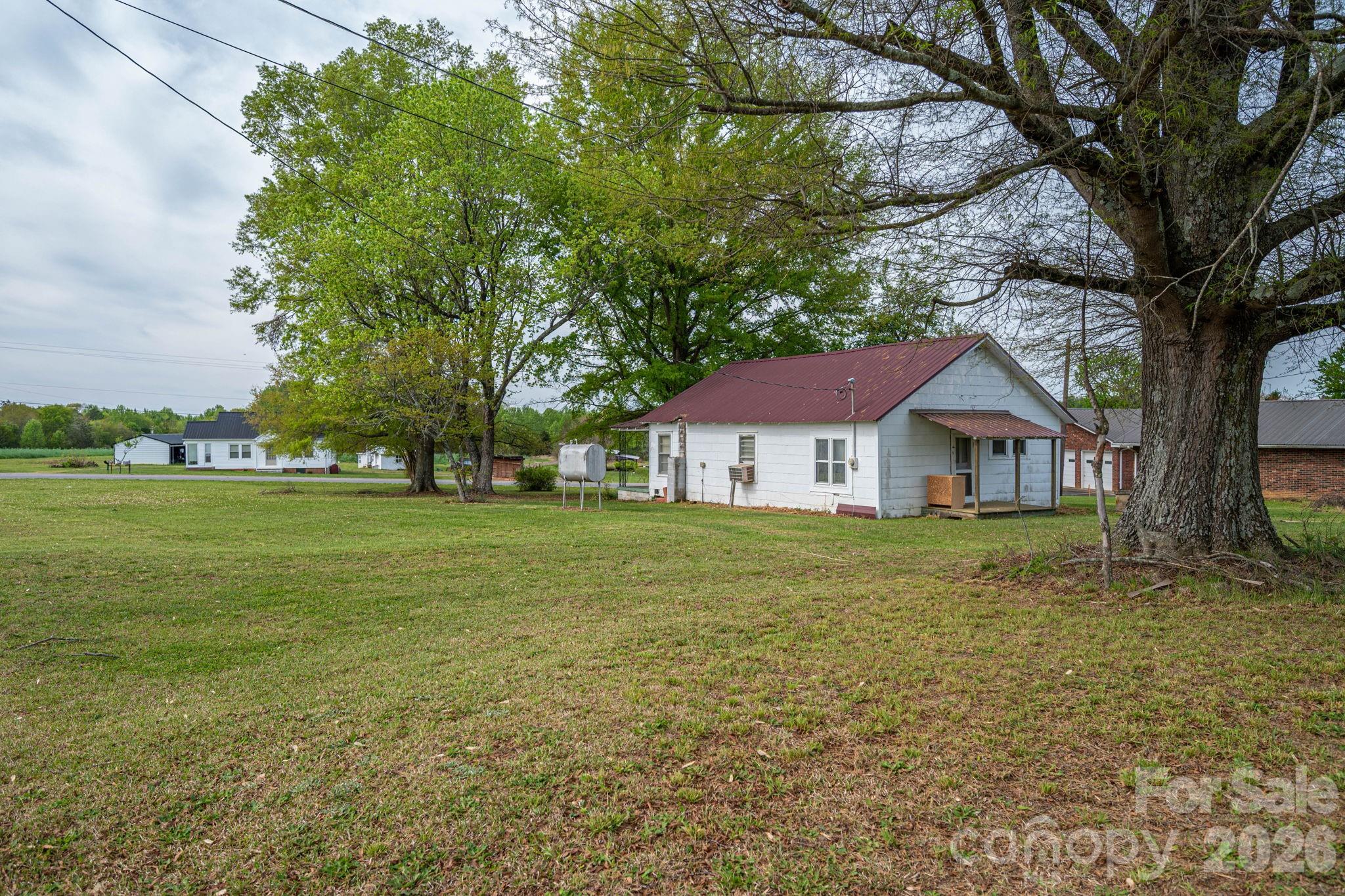 7440 W NC 27 Highway — Vale