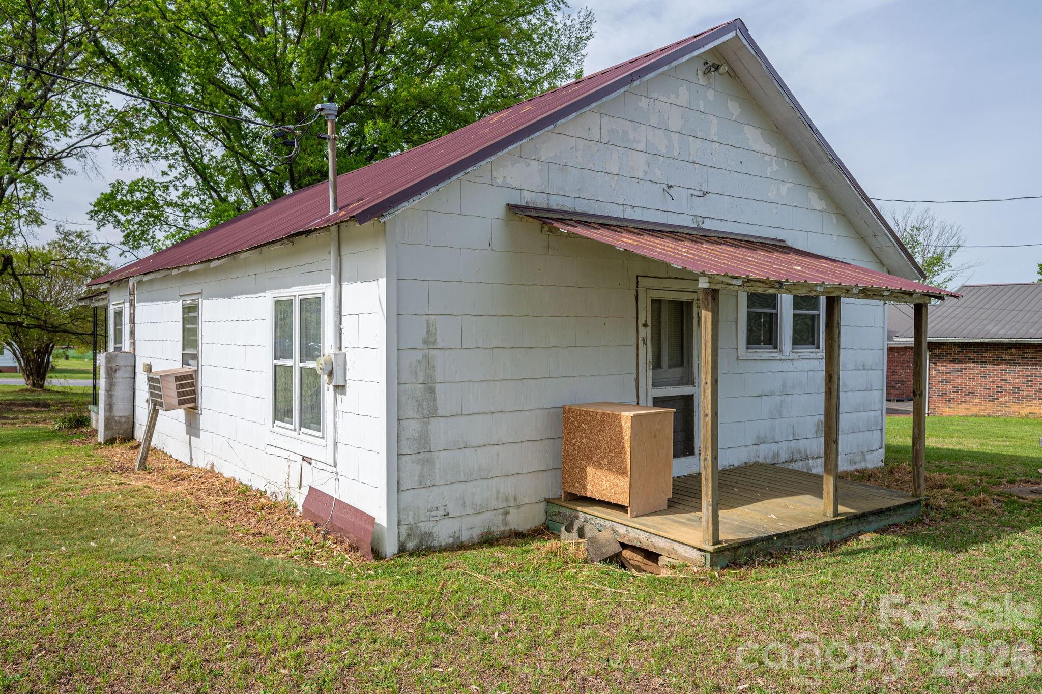 7440 W NC 27 Highway — Vale