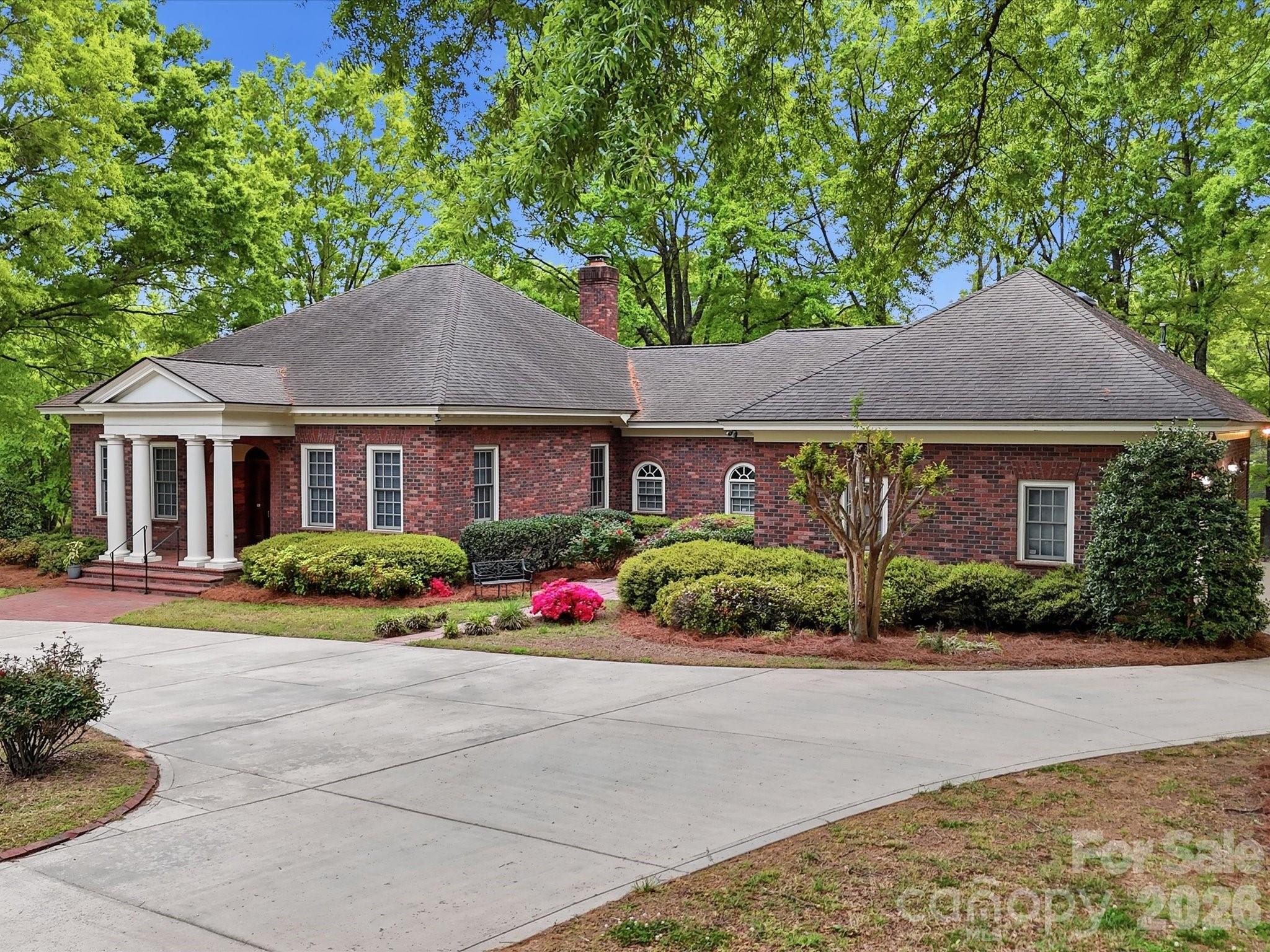 1215 Rosa Drive — Monroe