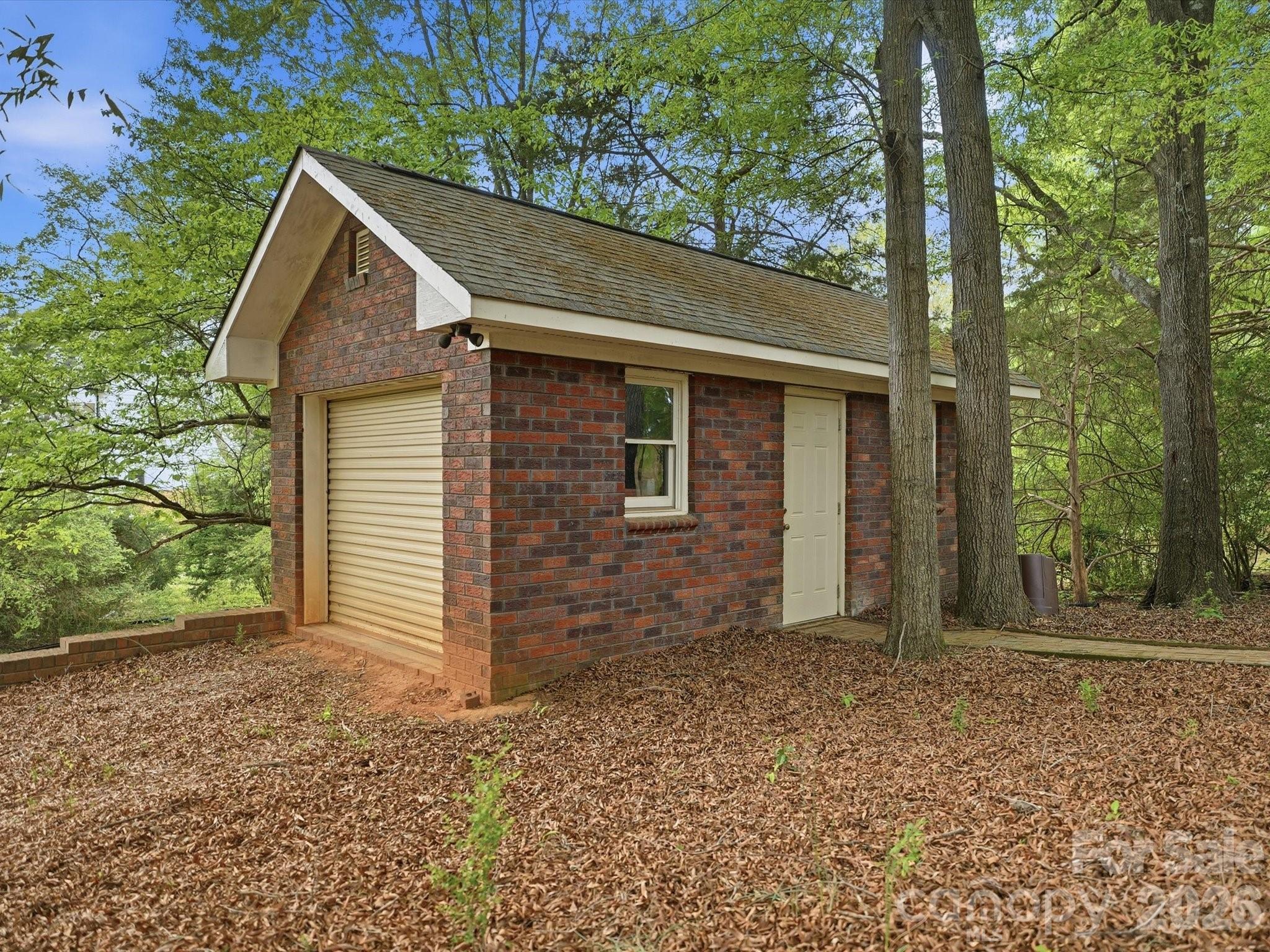 1215 Rosa Drive — Monroe