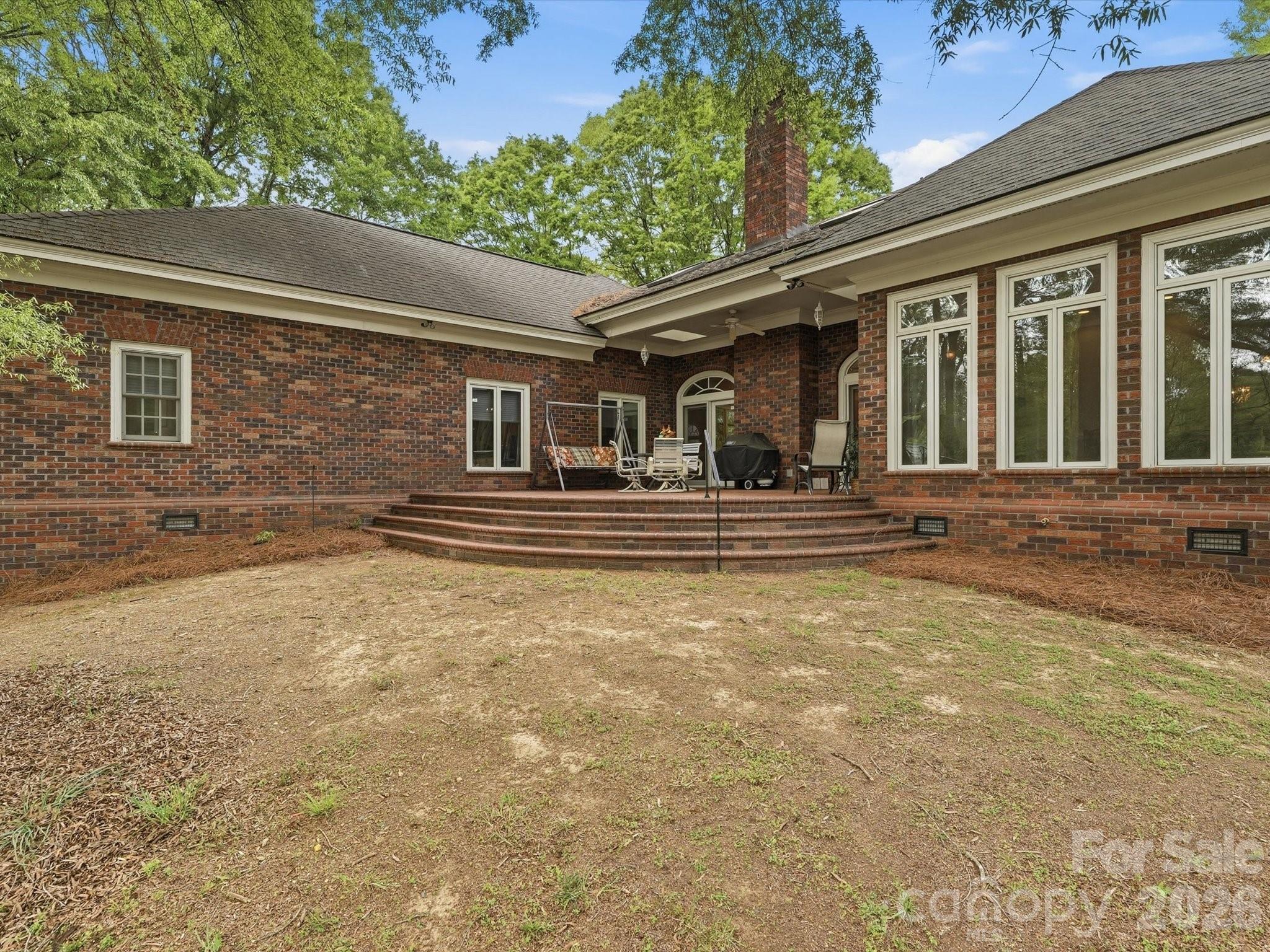 1215 Rosa Drive — Monroe