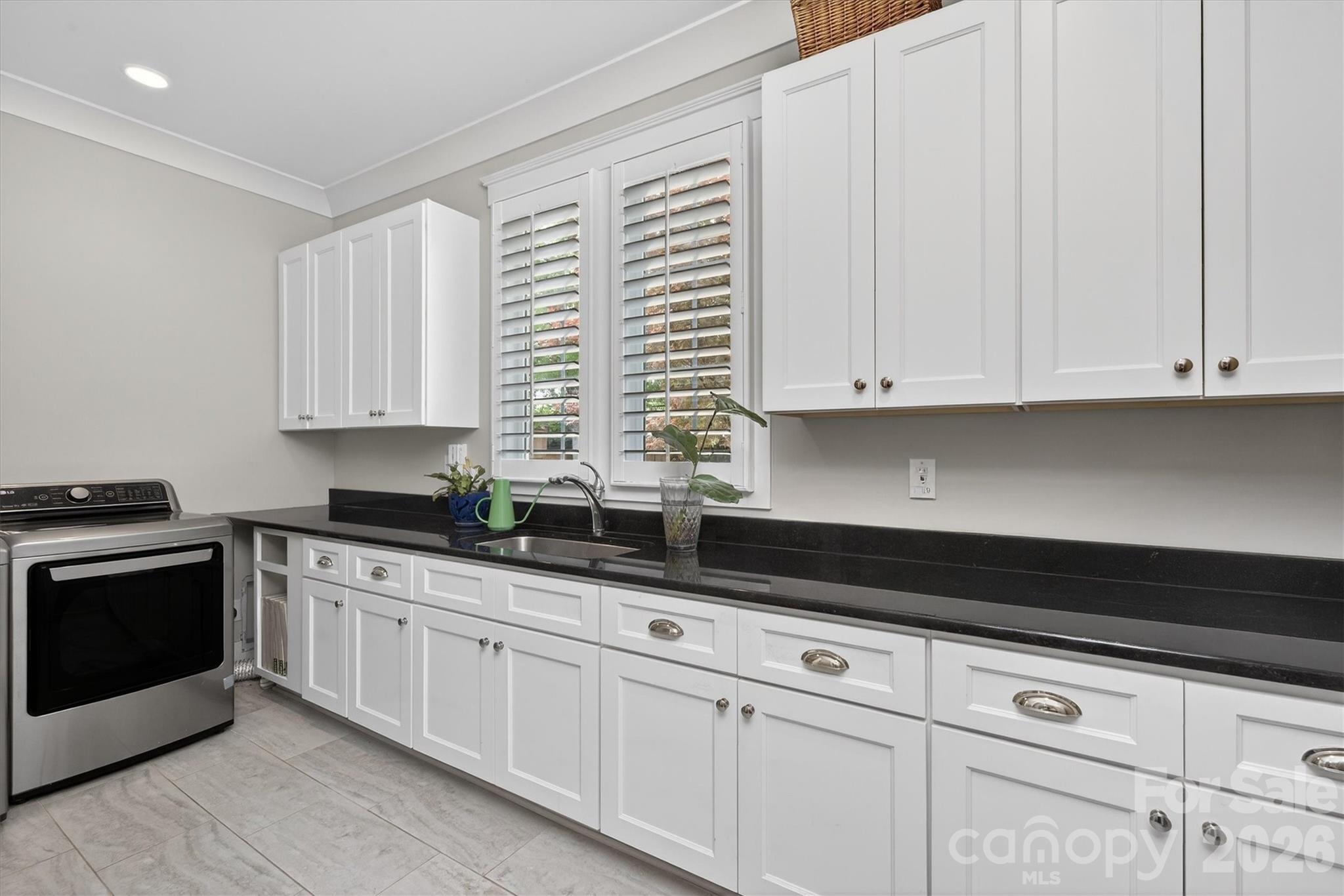 328 Melbourne Court — Charlotte