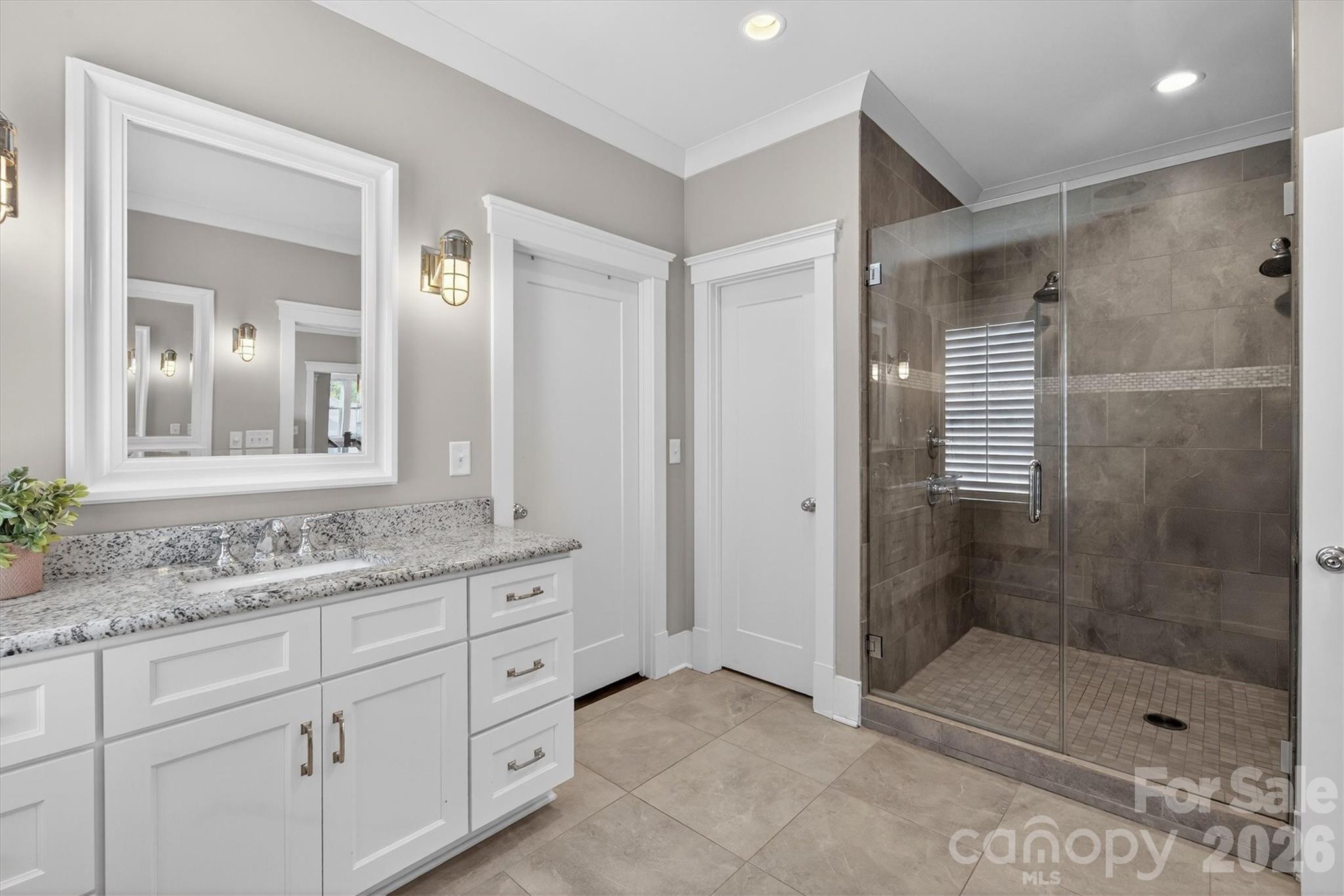 328 Melbourne Court — Charlotte