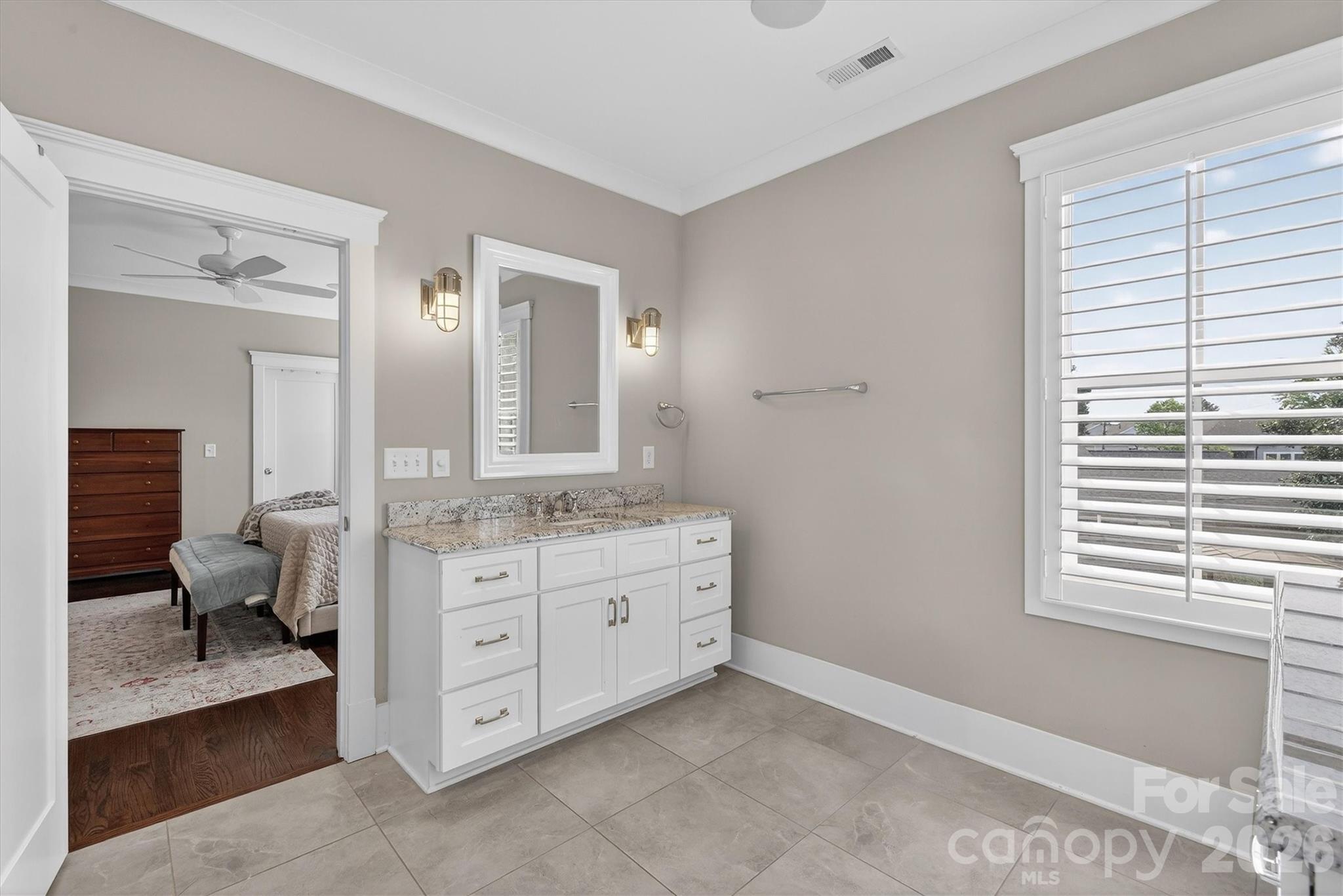 328 Melbourne Court — Charlotte