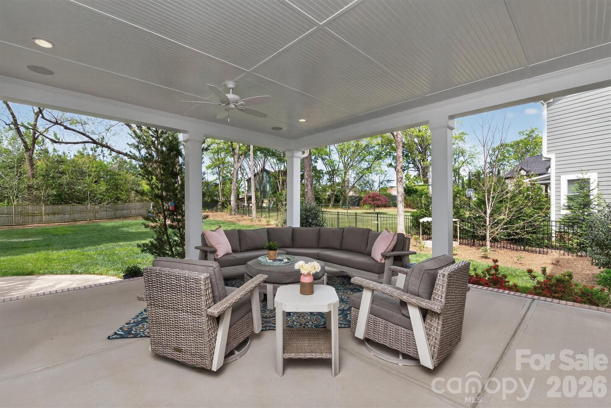 328 Melbourne Court — Charlotte