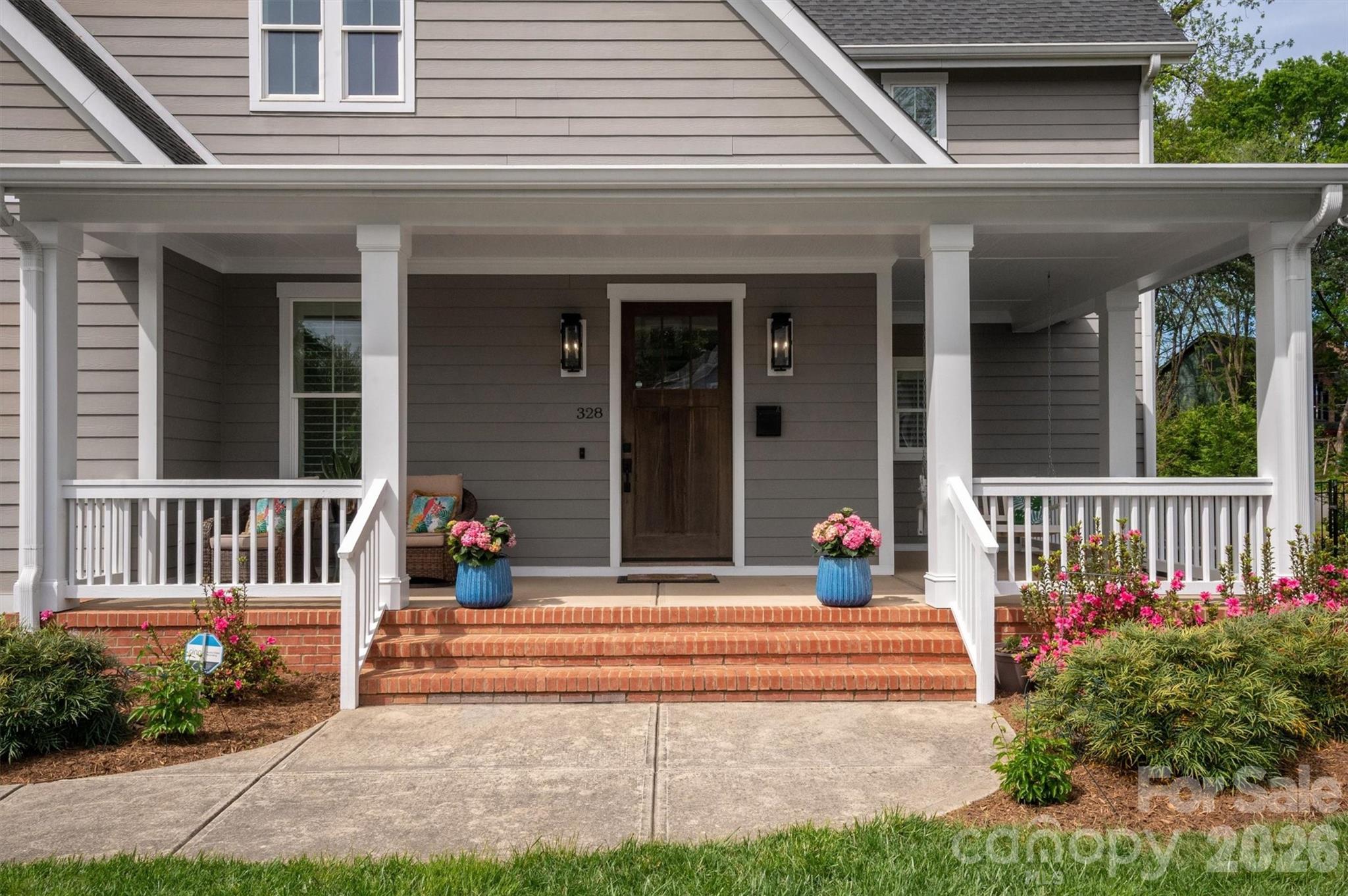 328 Melbourne Court — Charlotte