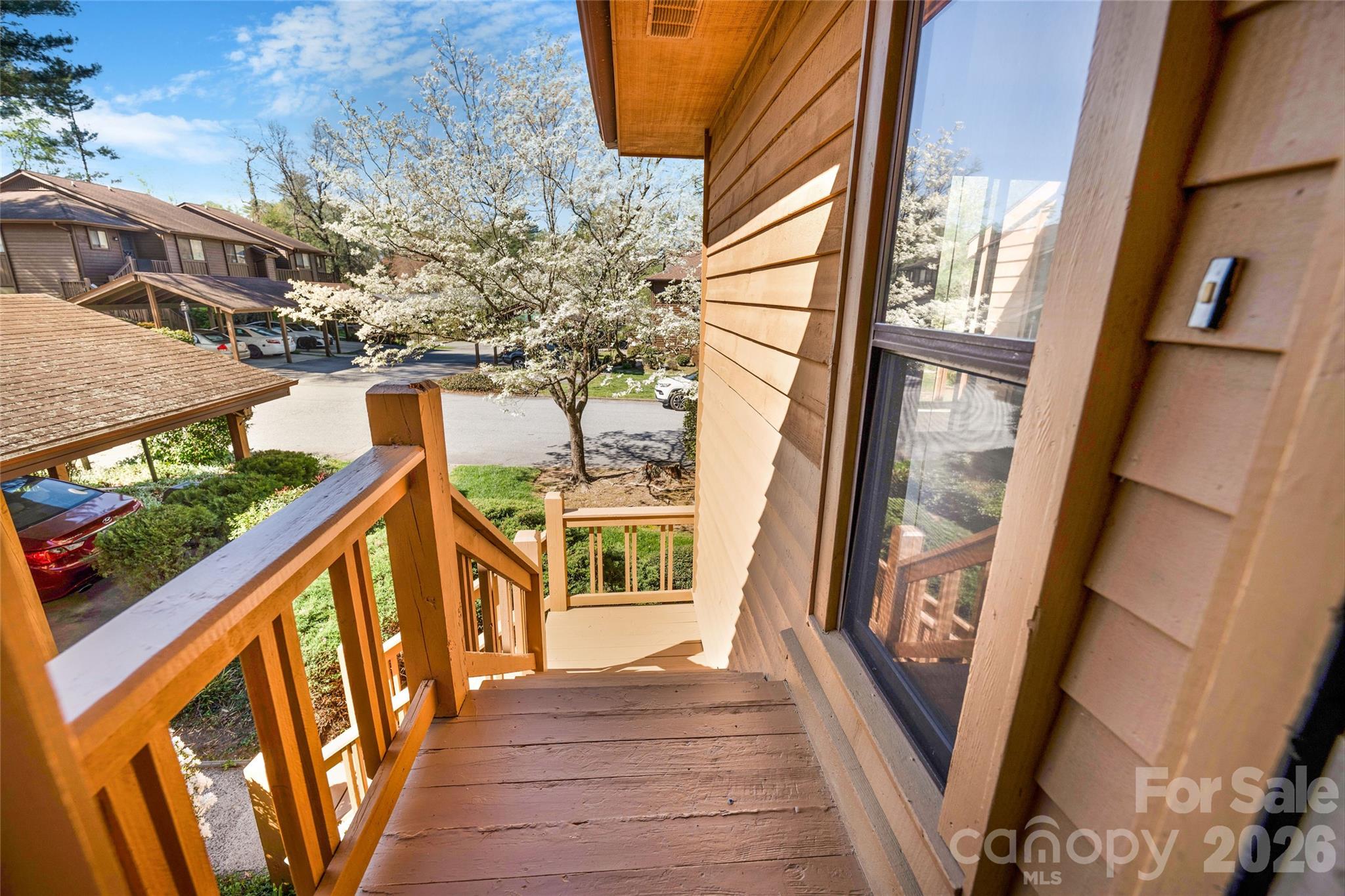 521 Courtwood Lane #8 — Hendersonville