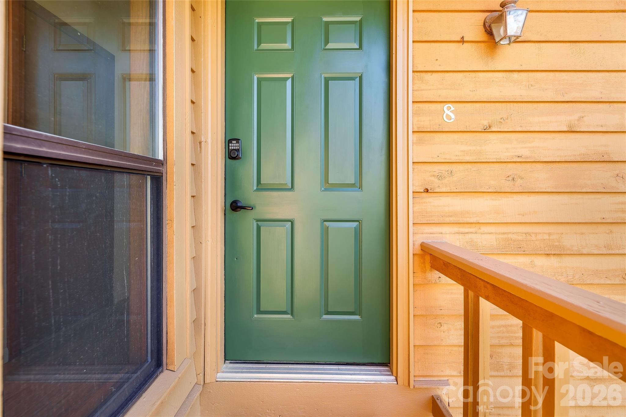 521 Courtwood Lane #8 — Hendersonville