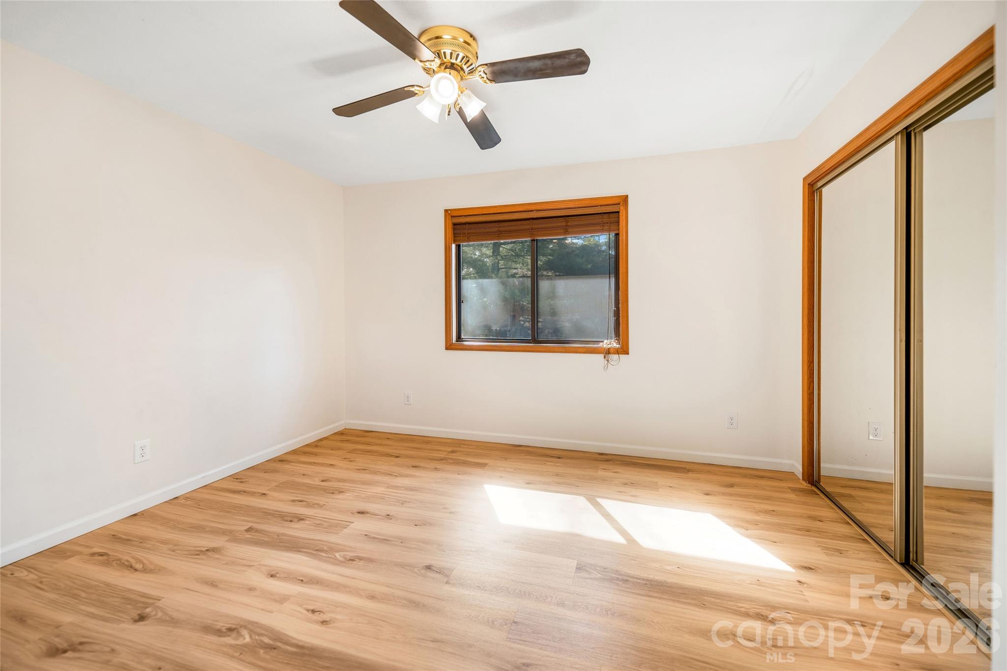 521 Courtwood Lane #8 — Hendersonville