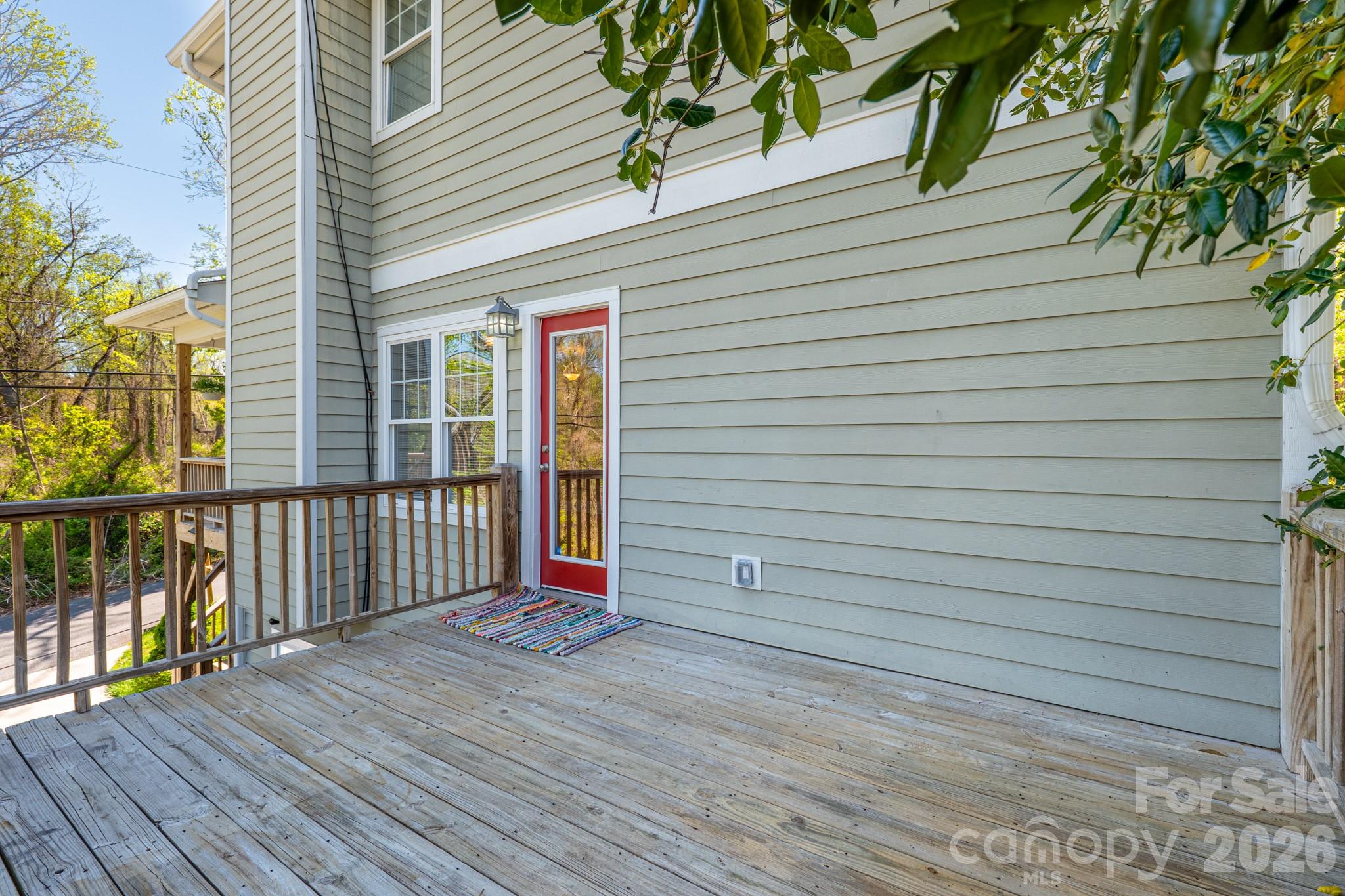 4 Cottage Court — Asheville