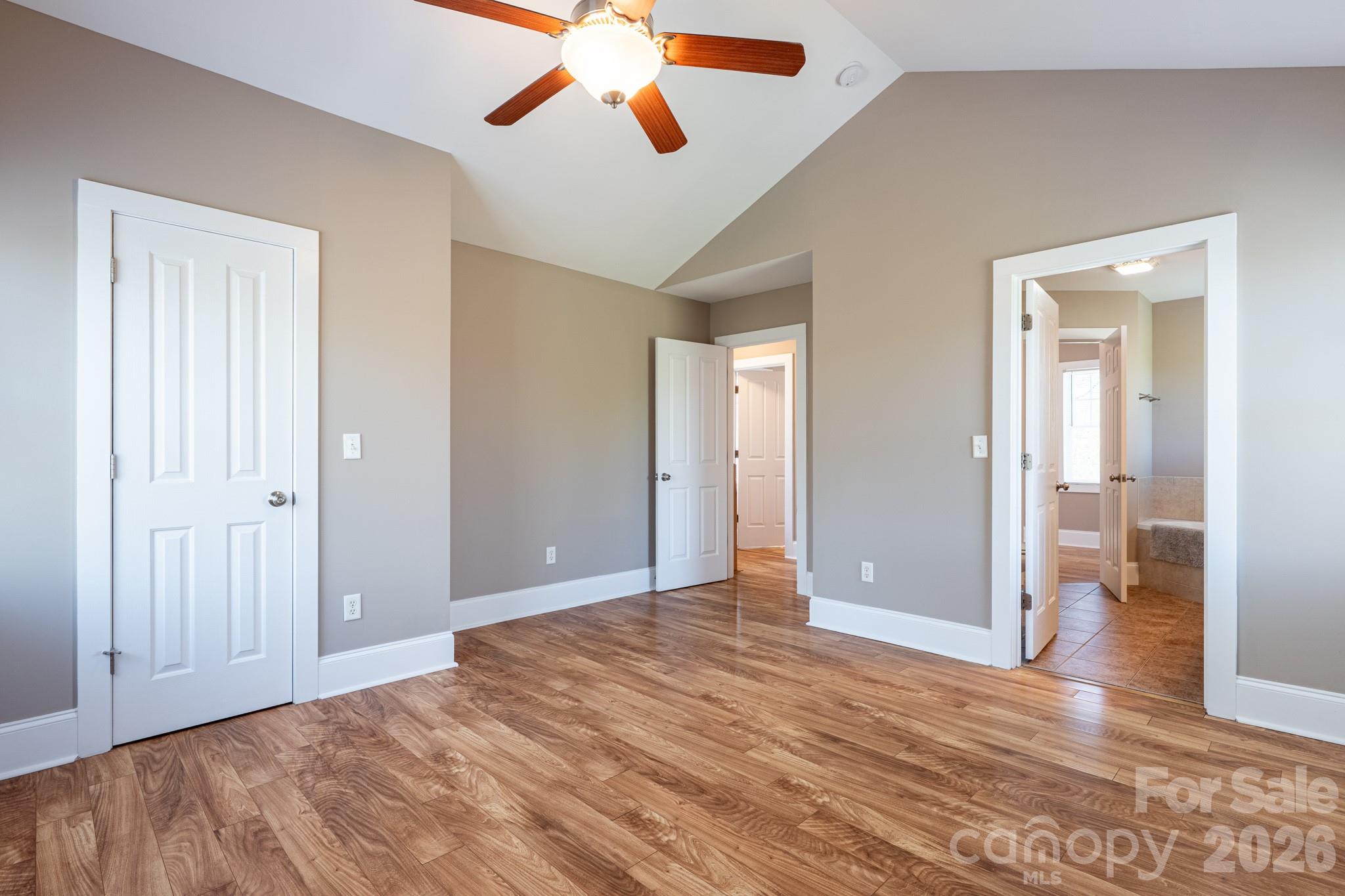 4 Cottage Court — Asheville