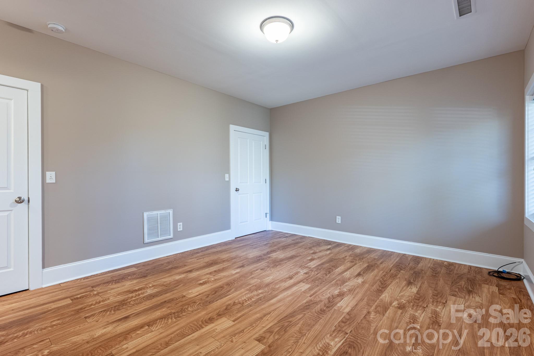 4 Cottage Court — Asheville