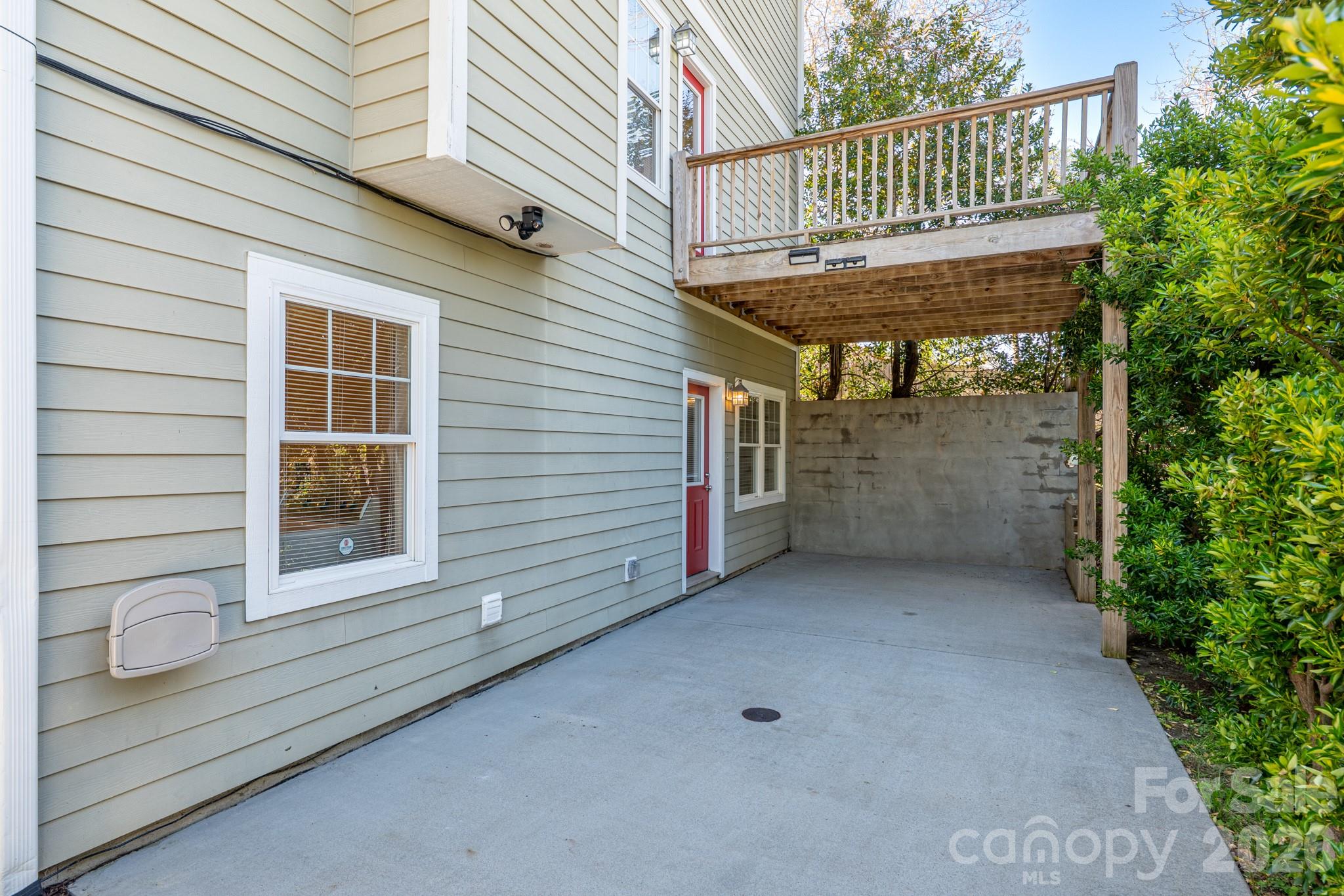 4 Cottage Court — Asheville