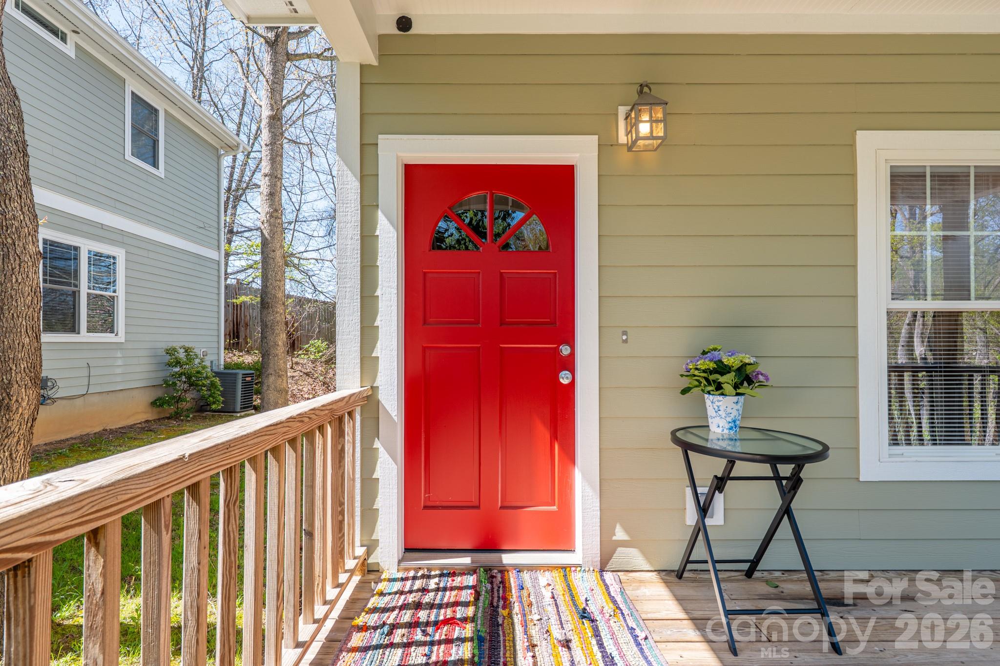 4 Cottage Court — Asheville