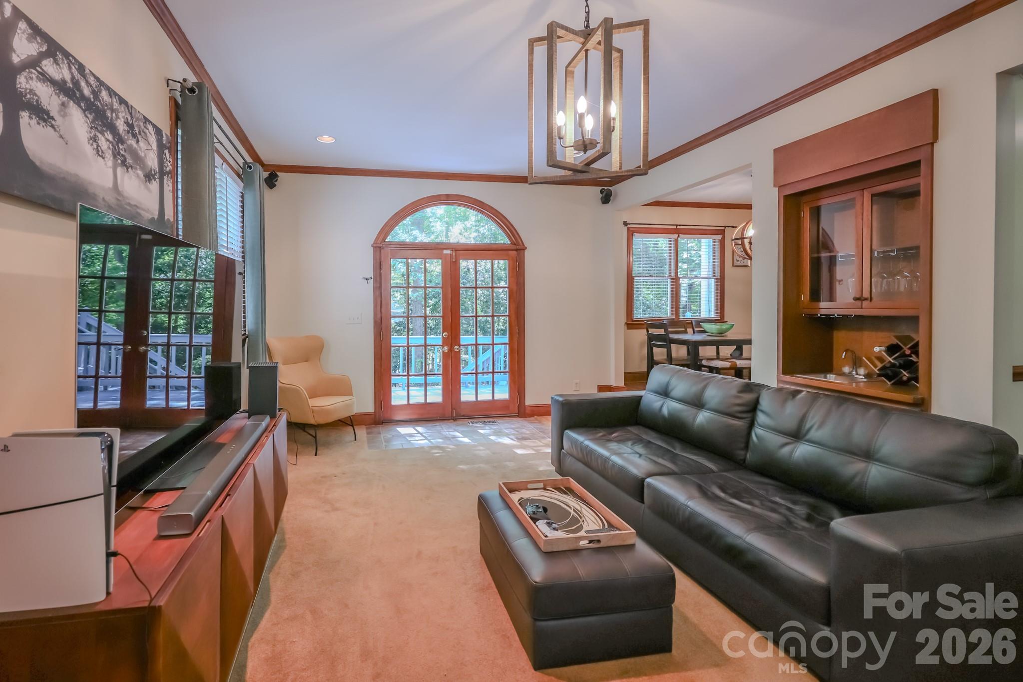 230 N Brackenbury Lane — Charlotte