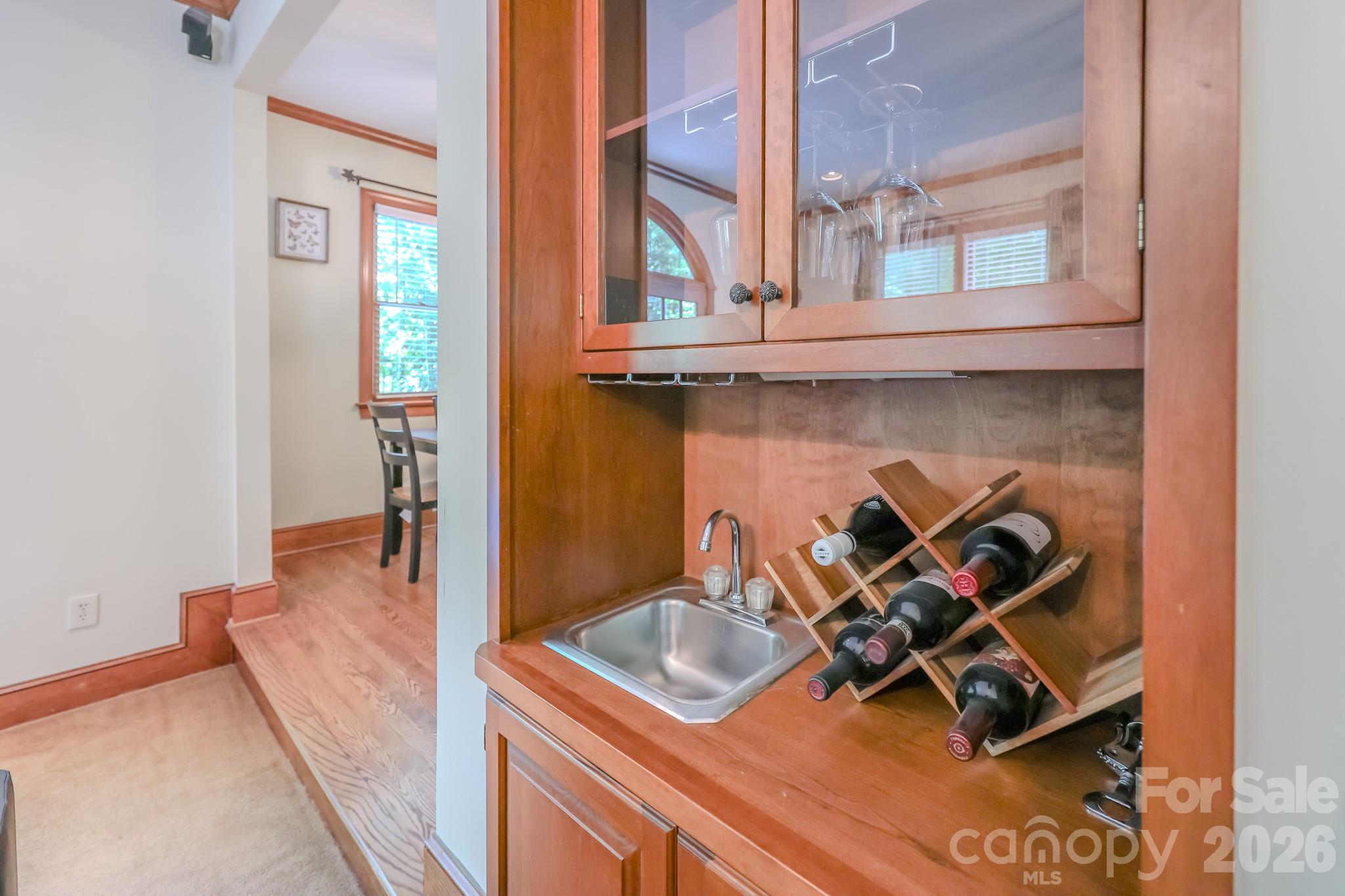 230 N Brackenbury Lane — Charlotte