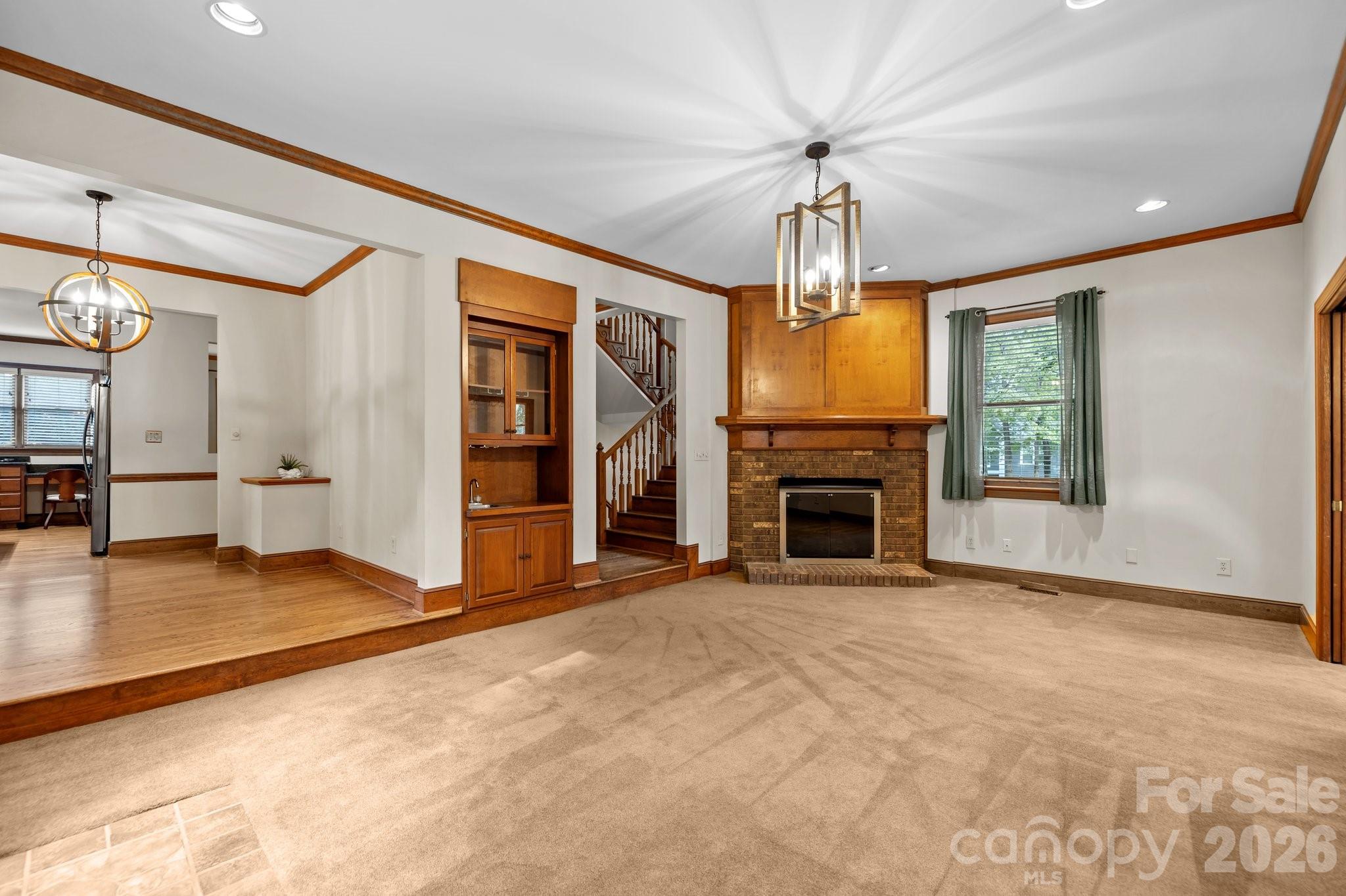 230 N Brackenbury Lane — Charlotte